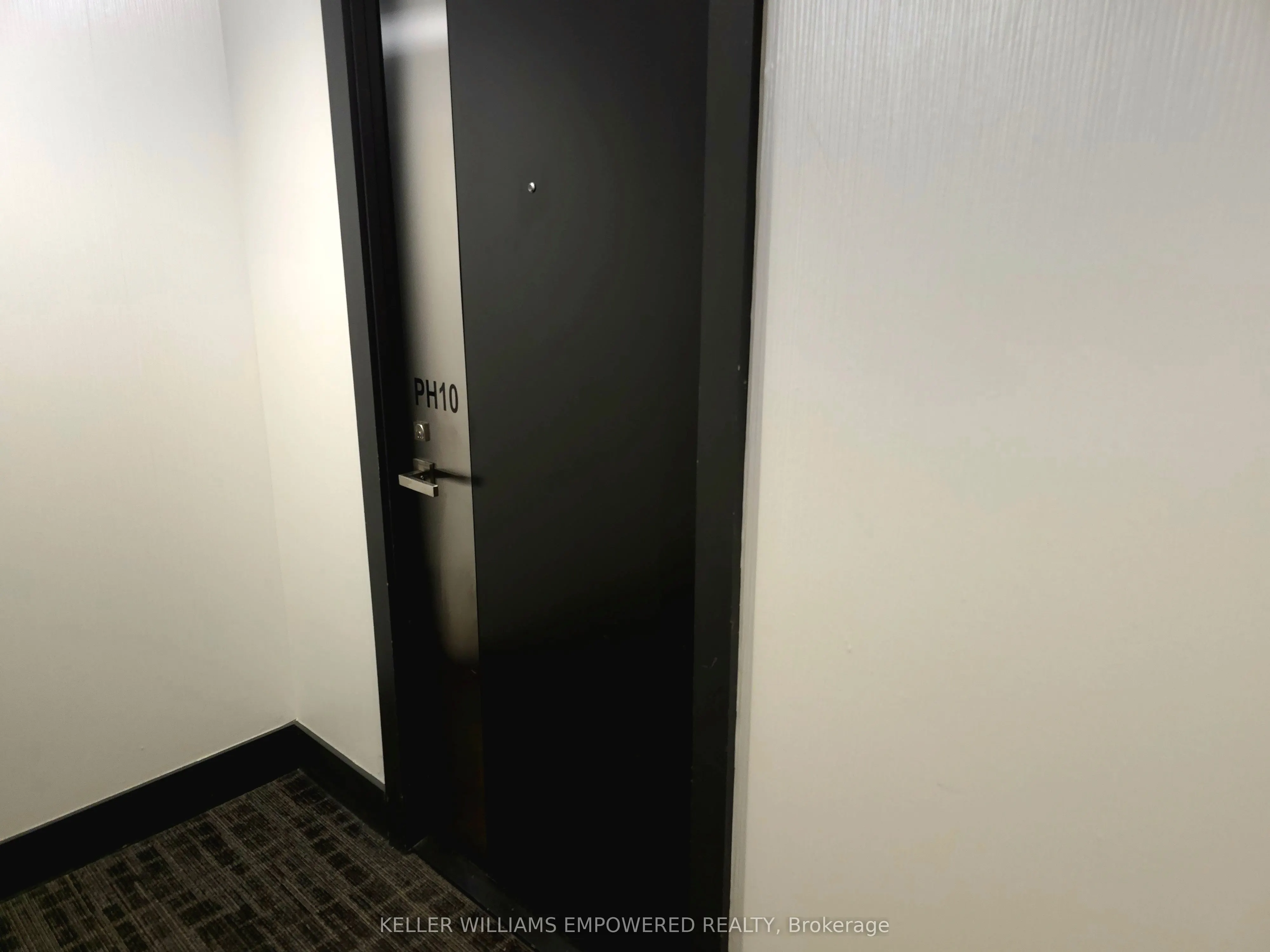 9471 Yonge Street, #Ph10