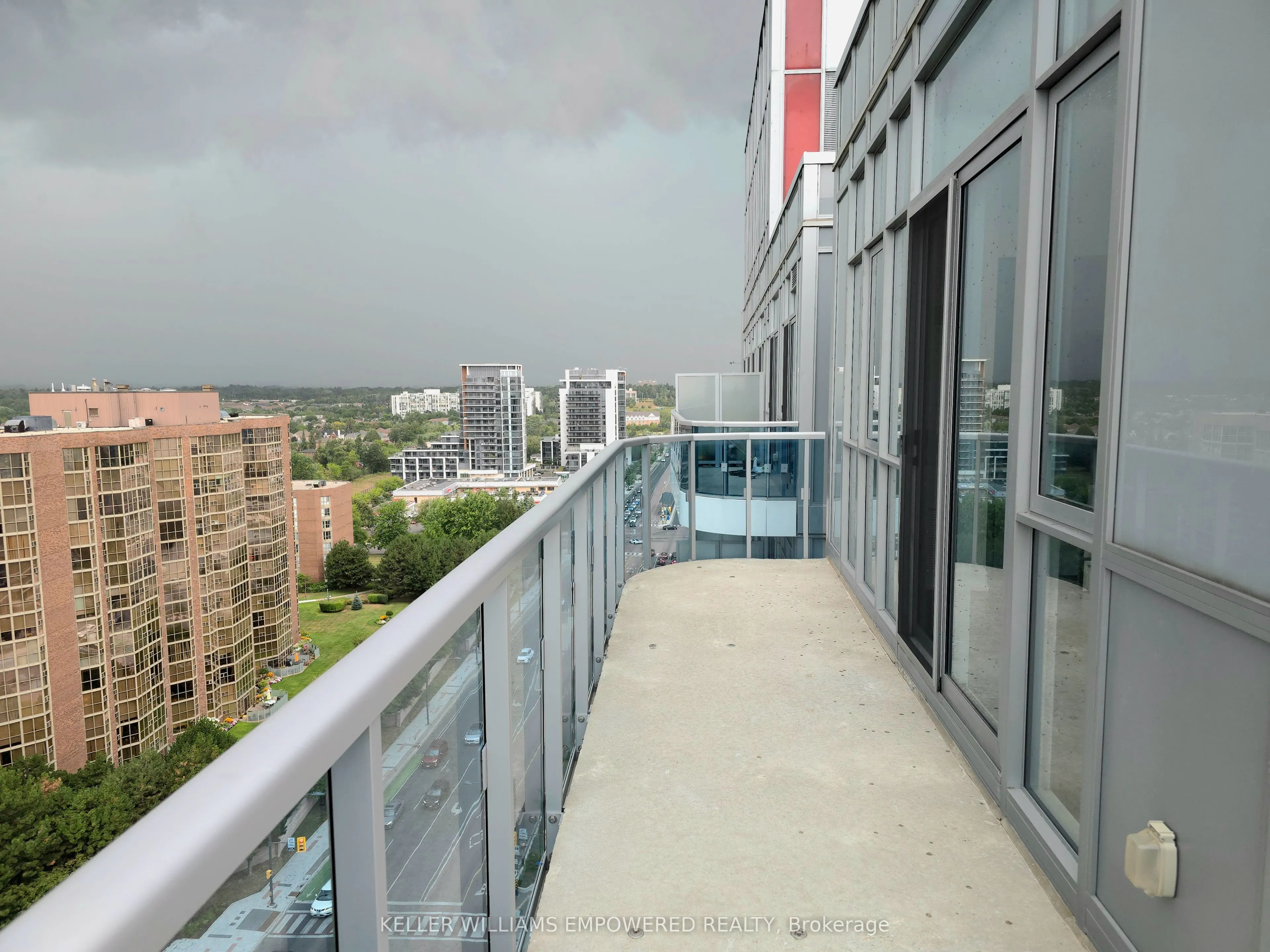 9471 Yonge Street, #Ph10