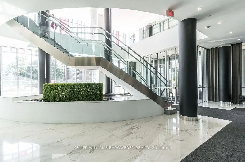 9471 Yonge Street, #Ph10