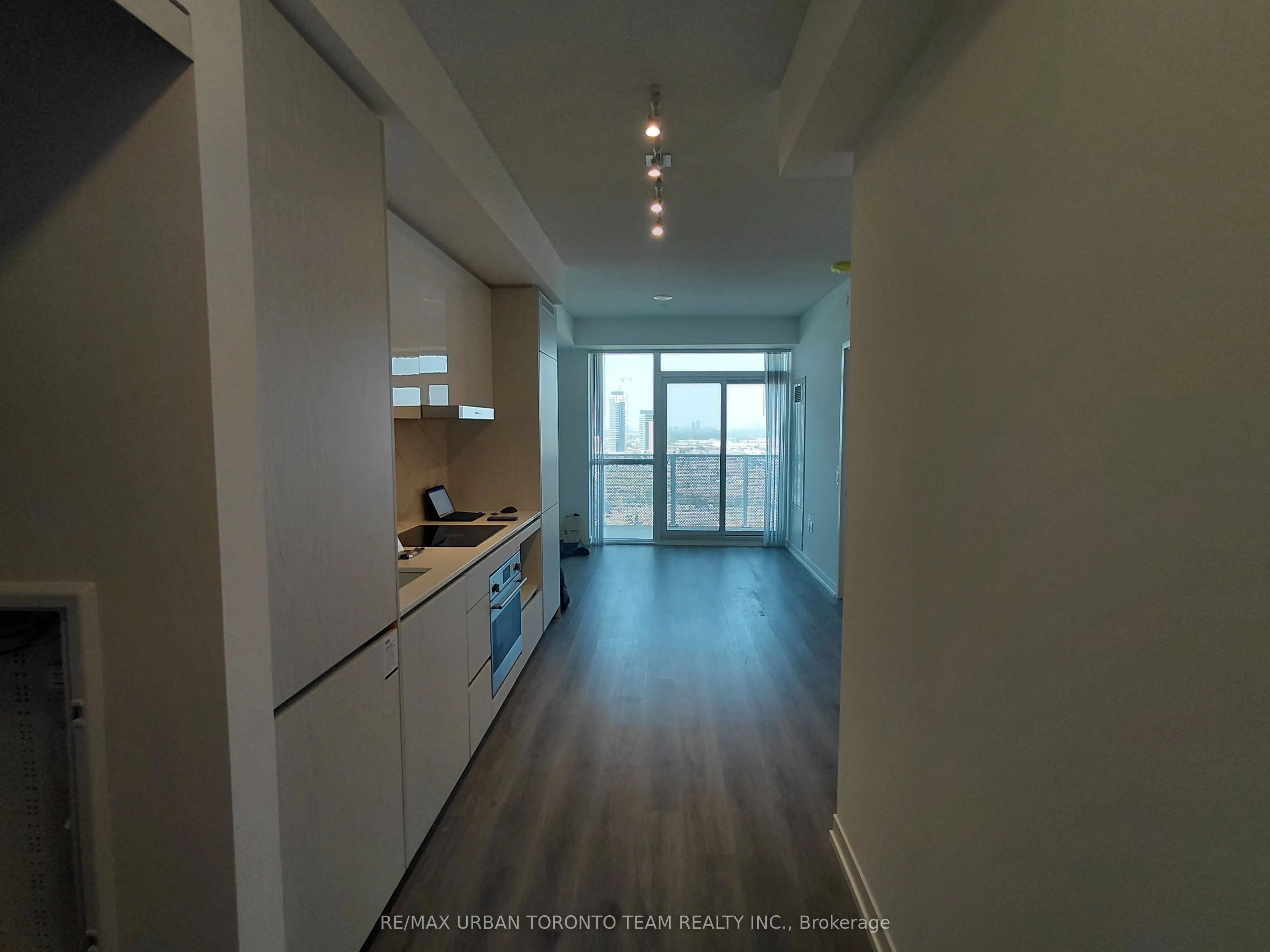 28 Interchange Way, #3007