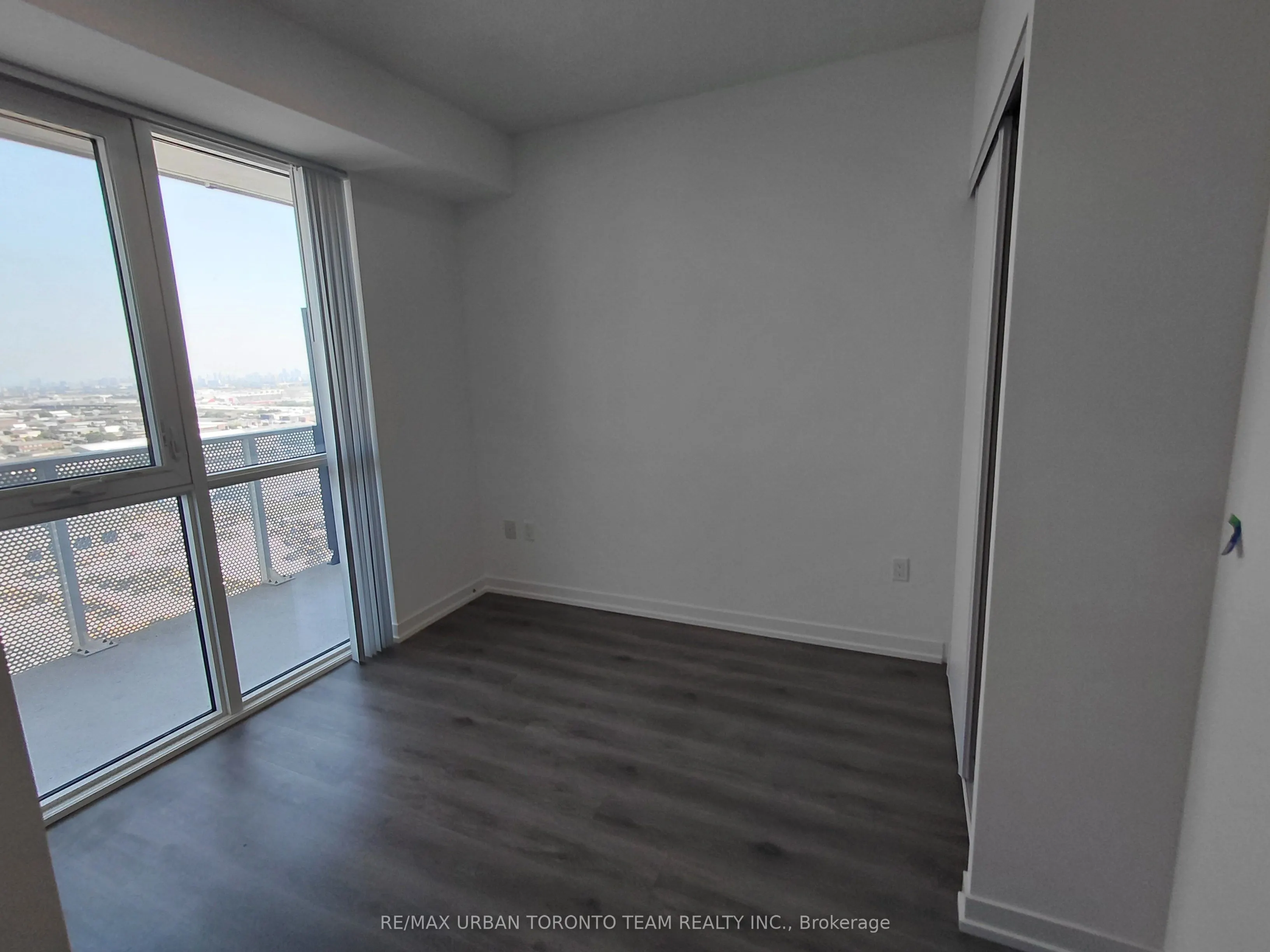 28 Interchange Way, #3007