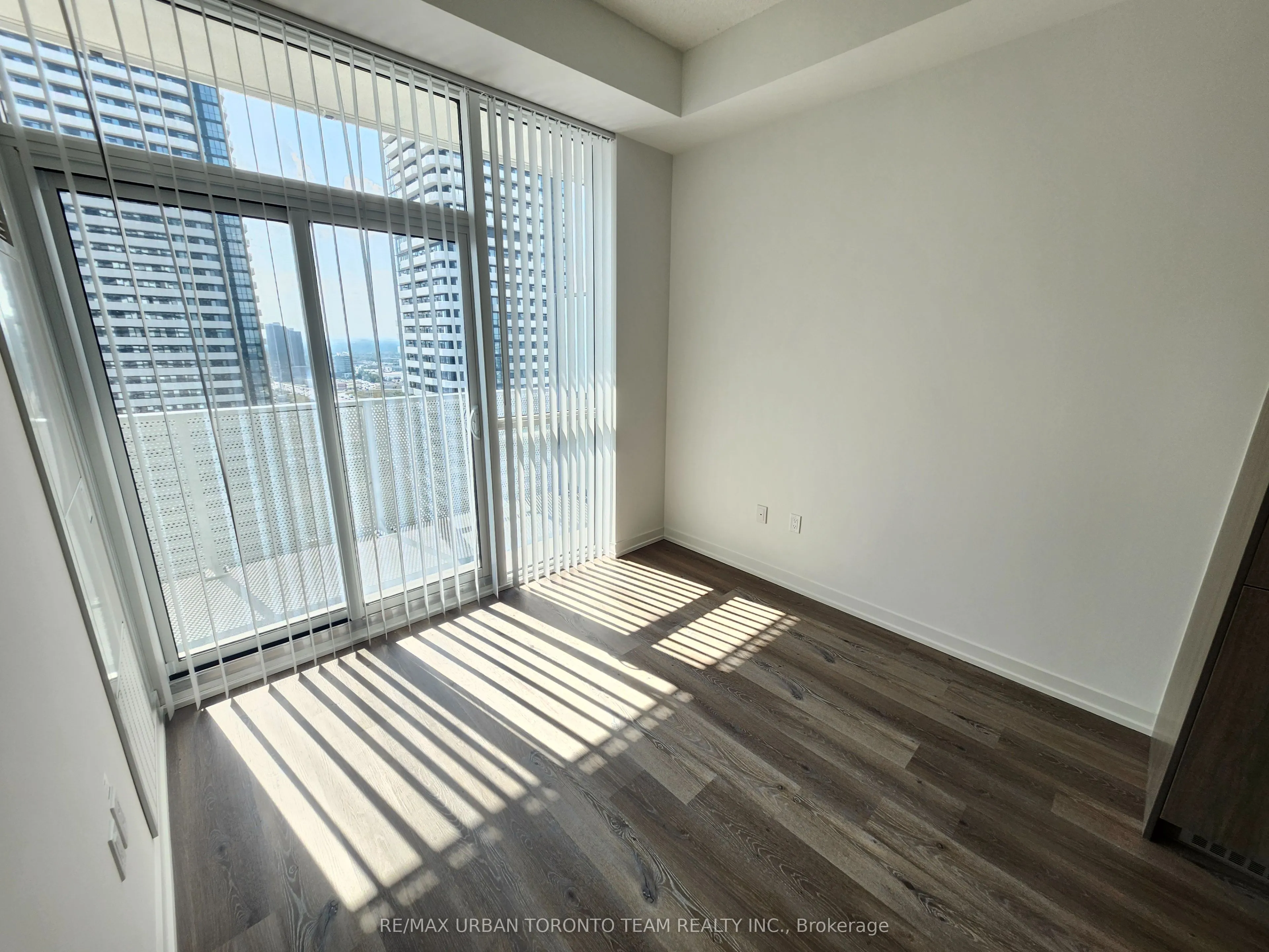 28 Interchange Way, #3101