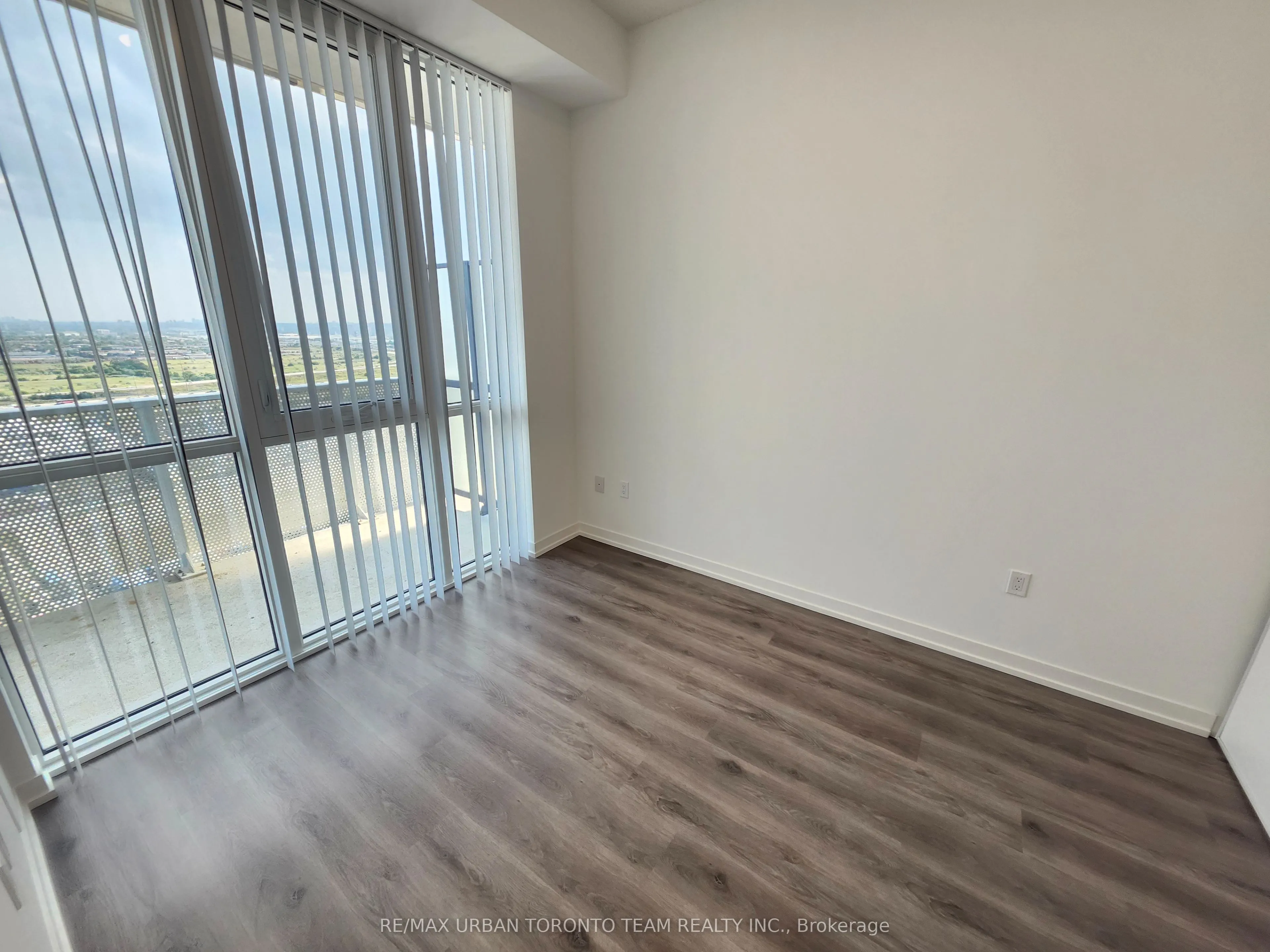 28 Interchange Way, #3111