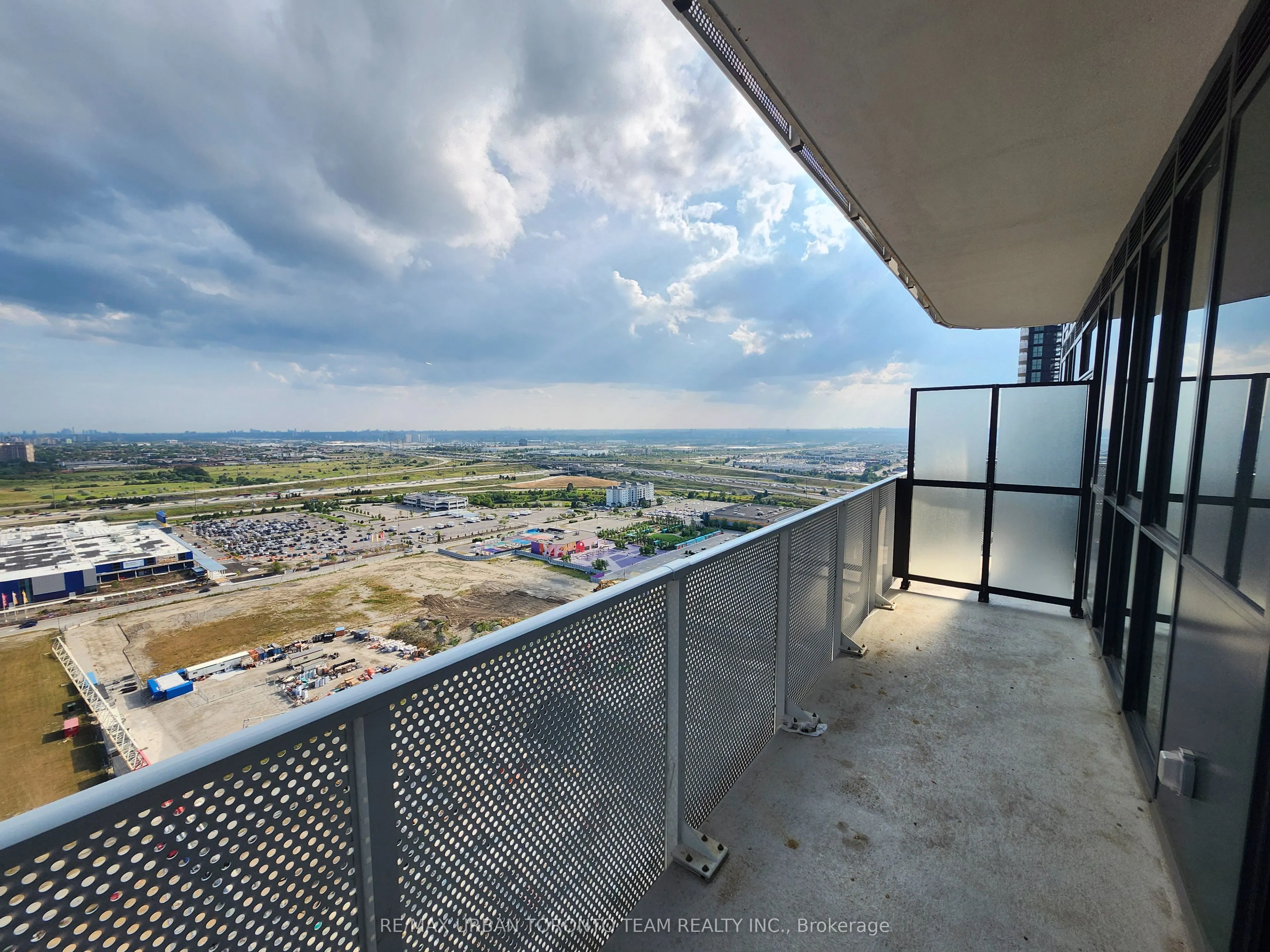 28 Interchange Way, #3111