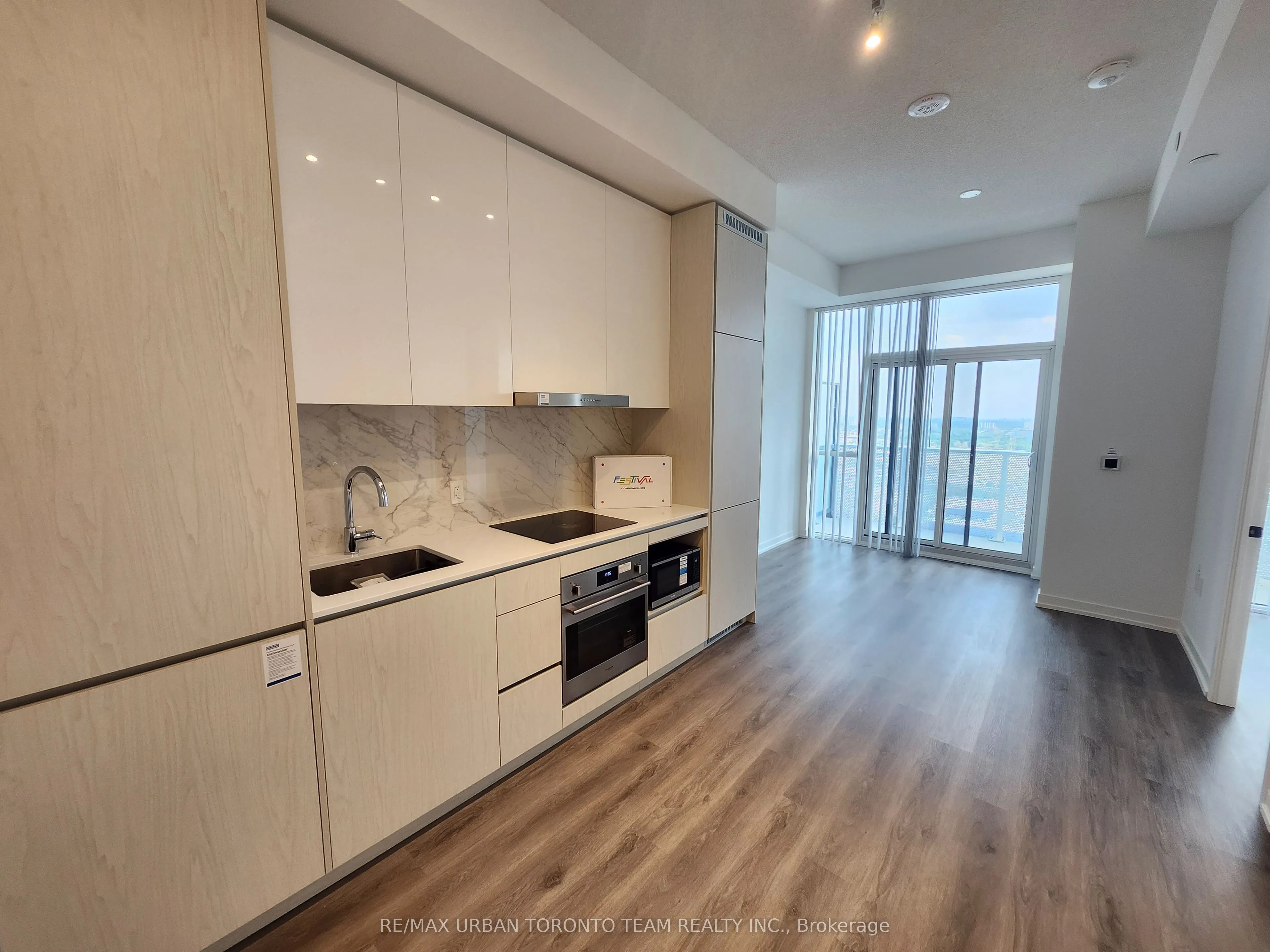 28 Interchange Way, #3111