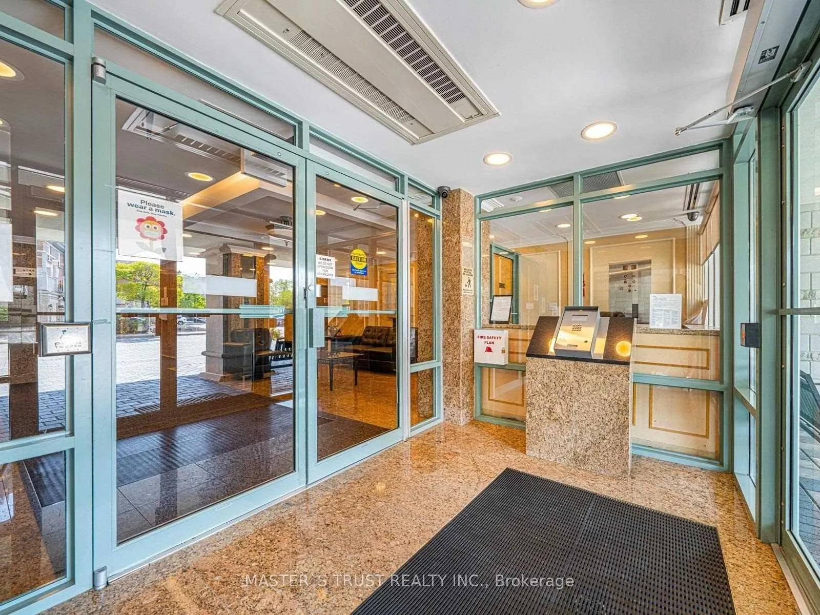 135 Pond Drive, #909