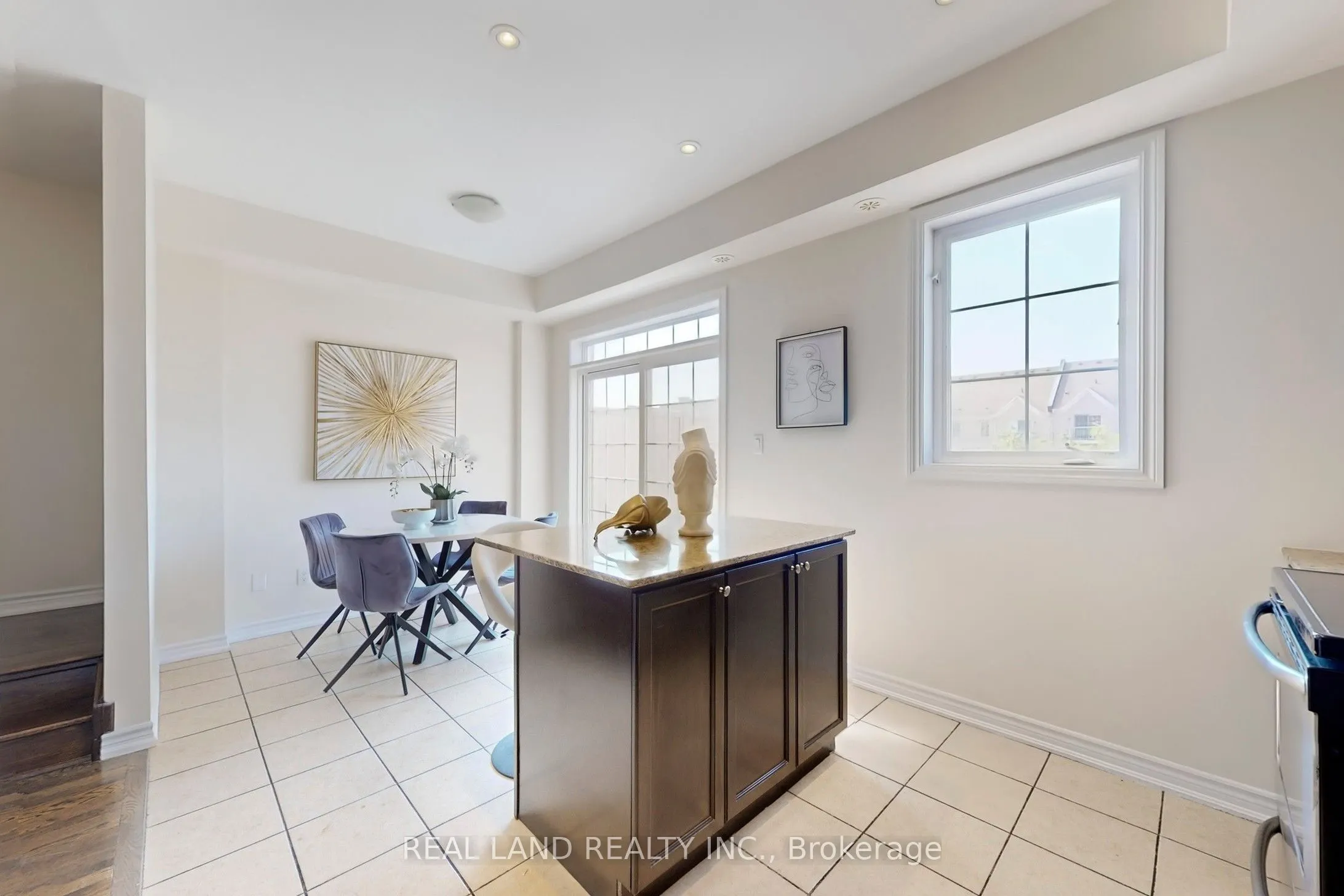 95 Anthony Roman Avenue