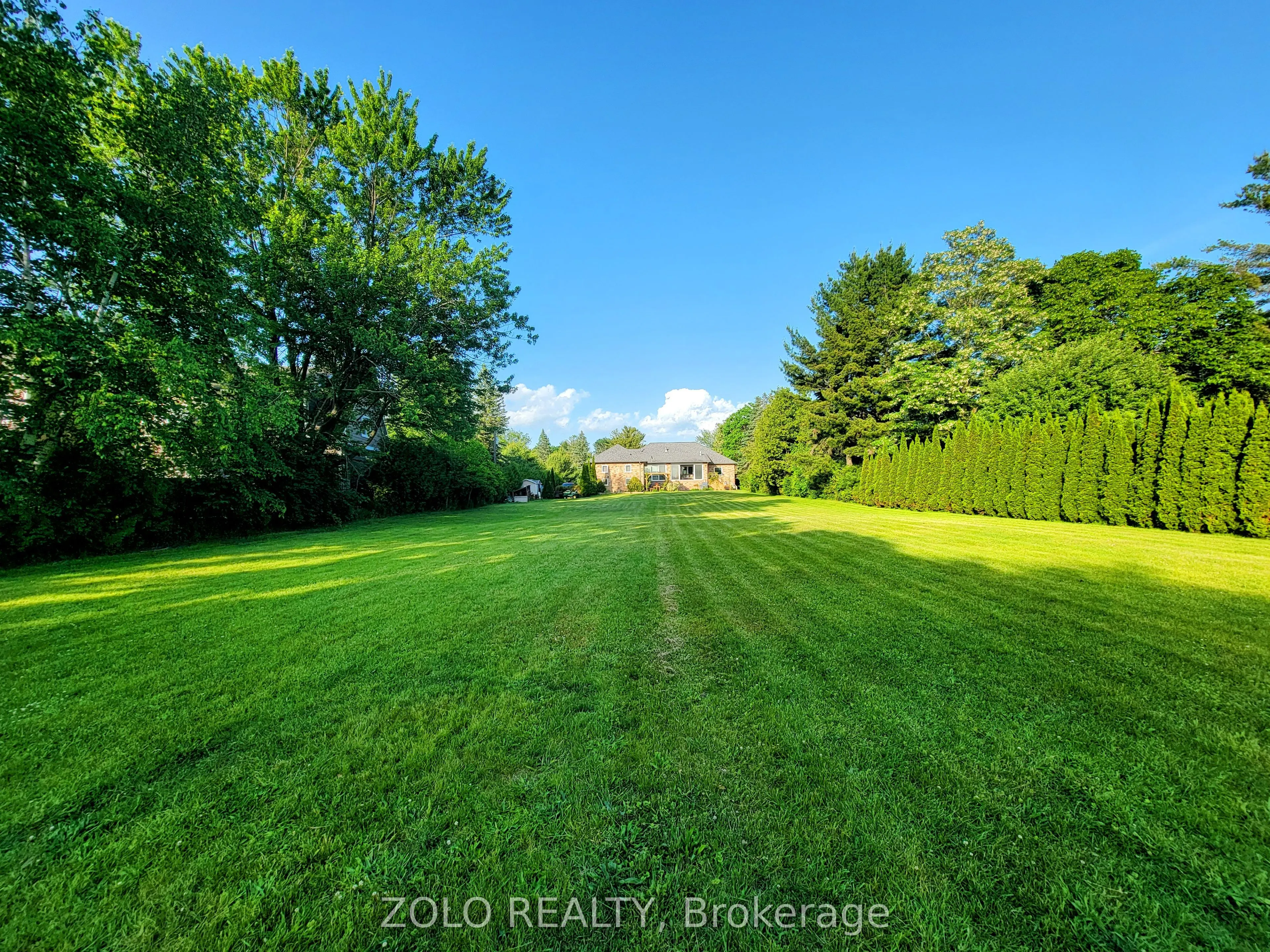 20560 Yonge Street, #Bsmt