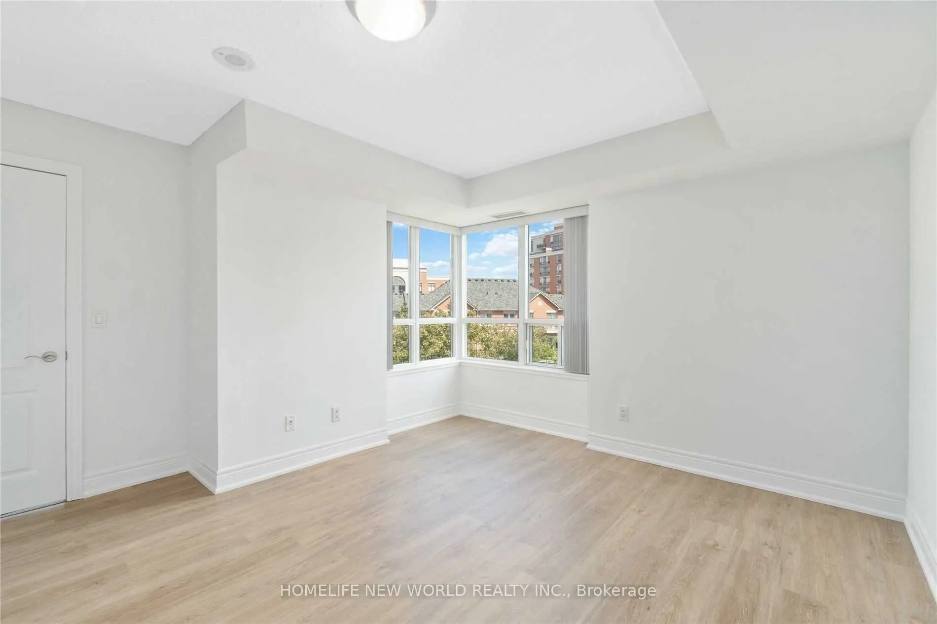 62 Suncrest Boulevard, #220
