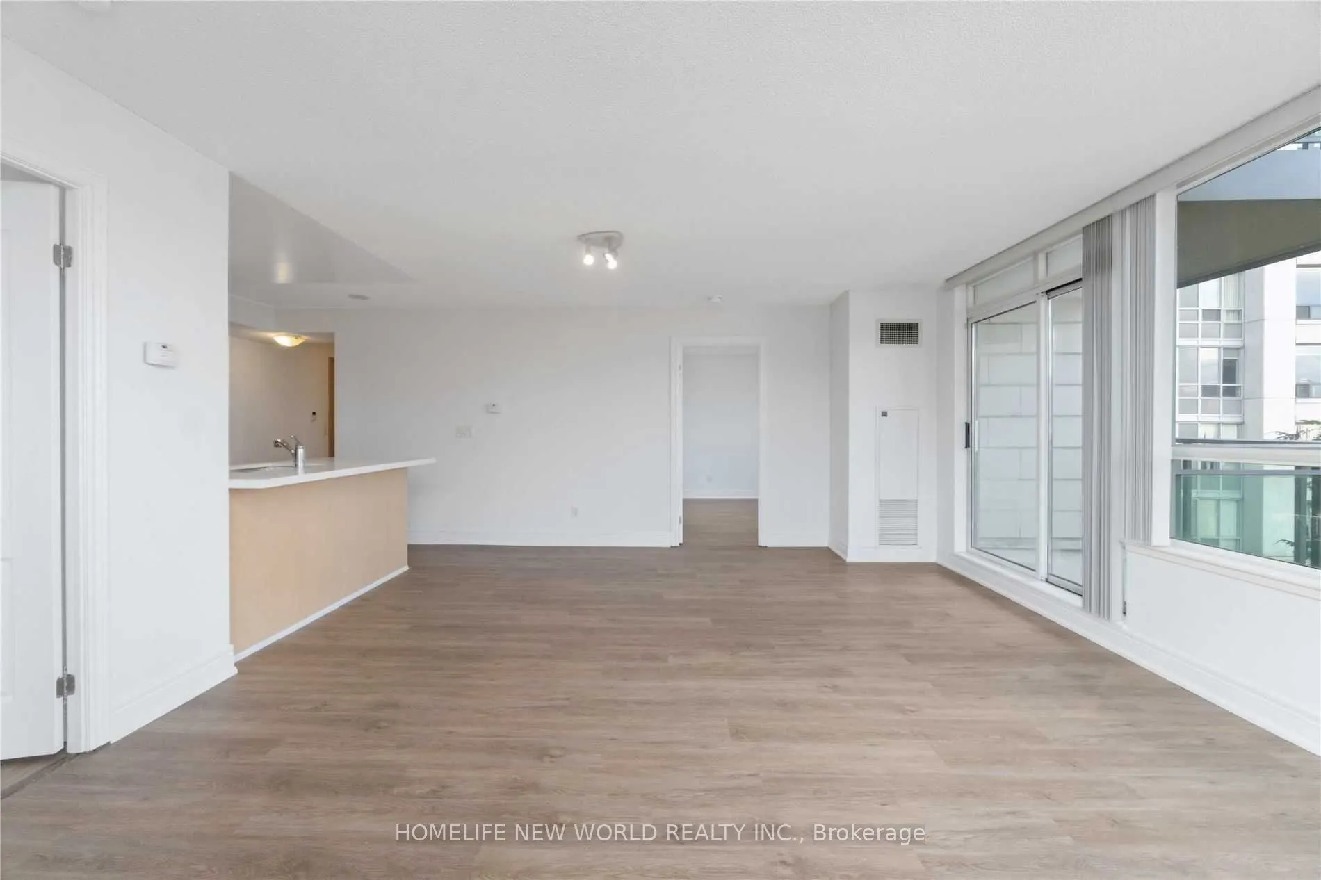 62 Suncrest Boulevard, #220