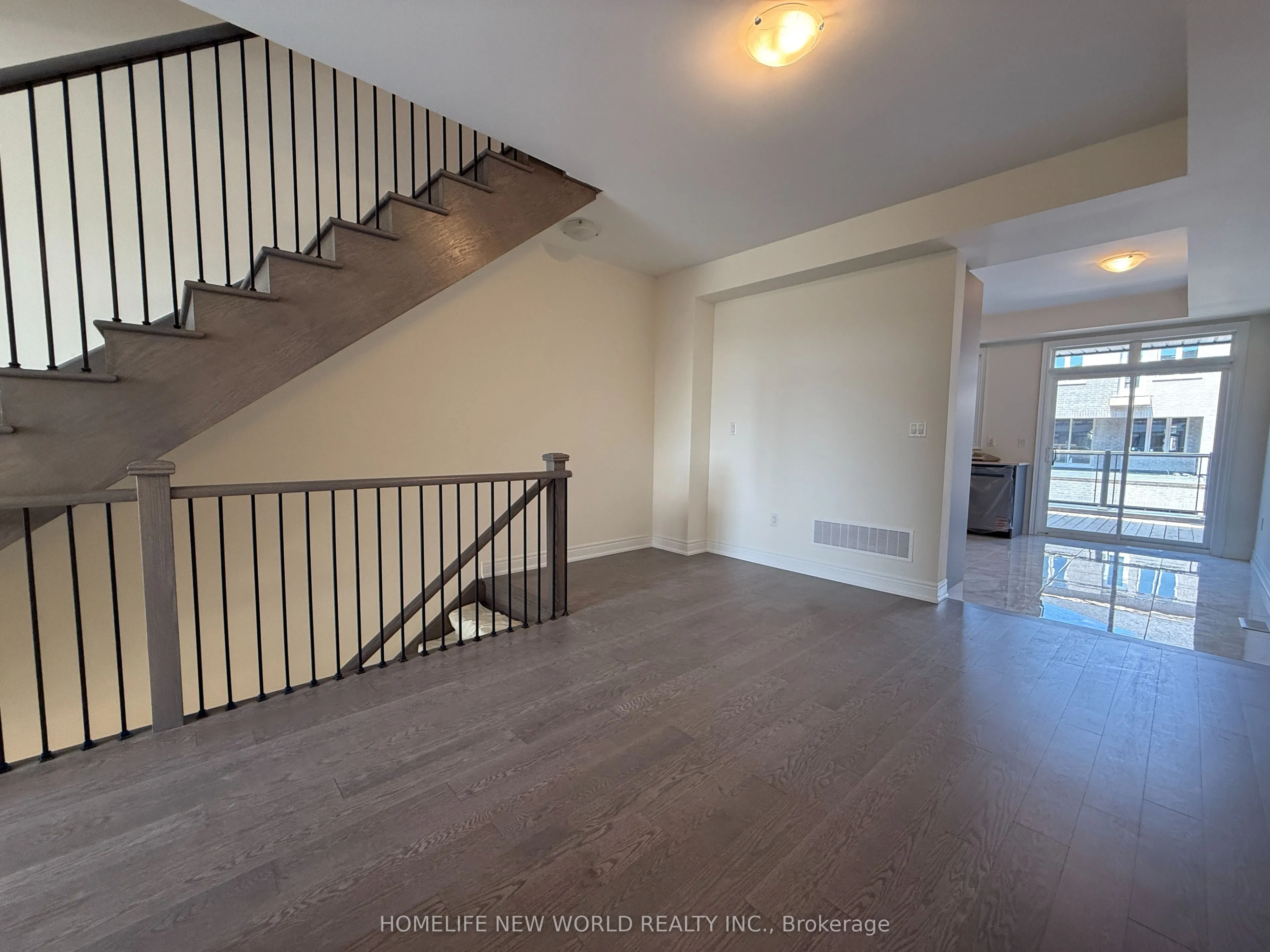 181 Berczy Grn Drive