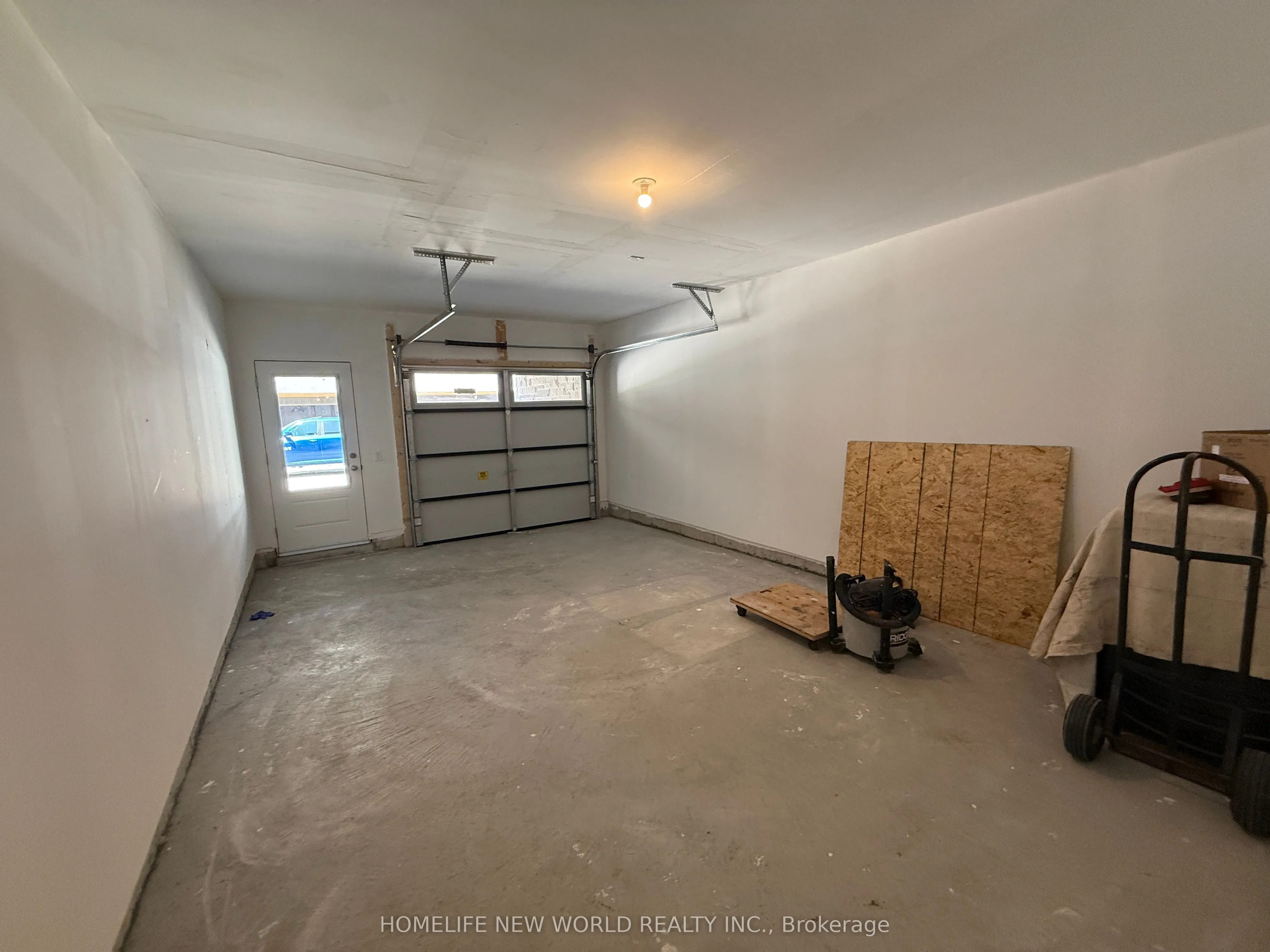 181 Berczy Grn Drive