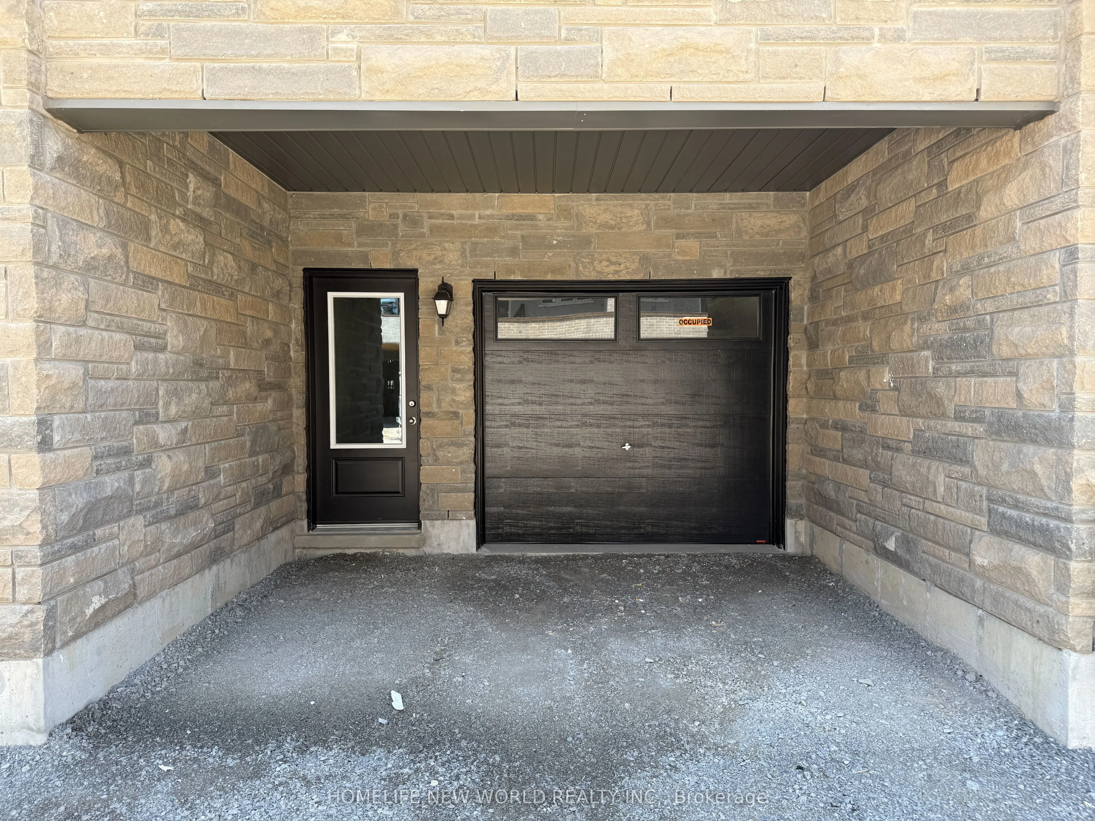 181 Berczy Grn Drive