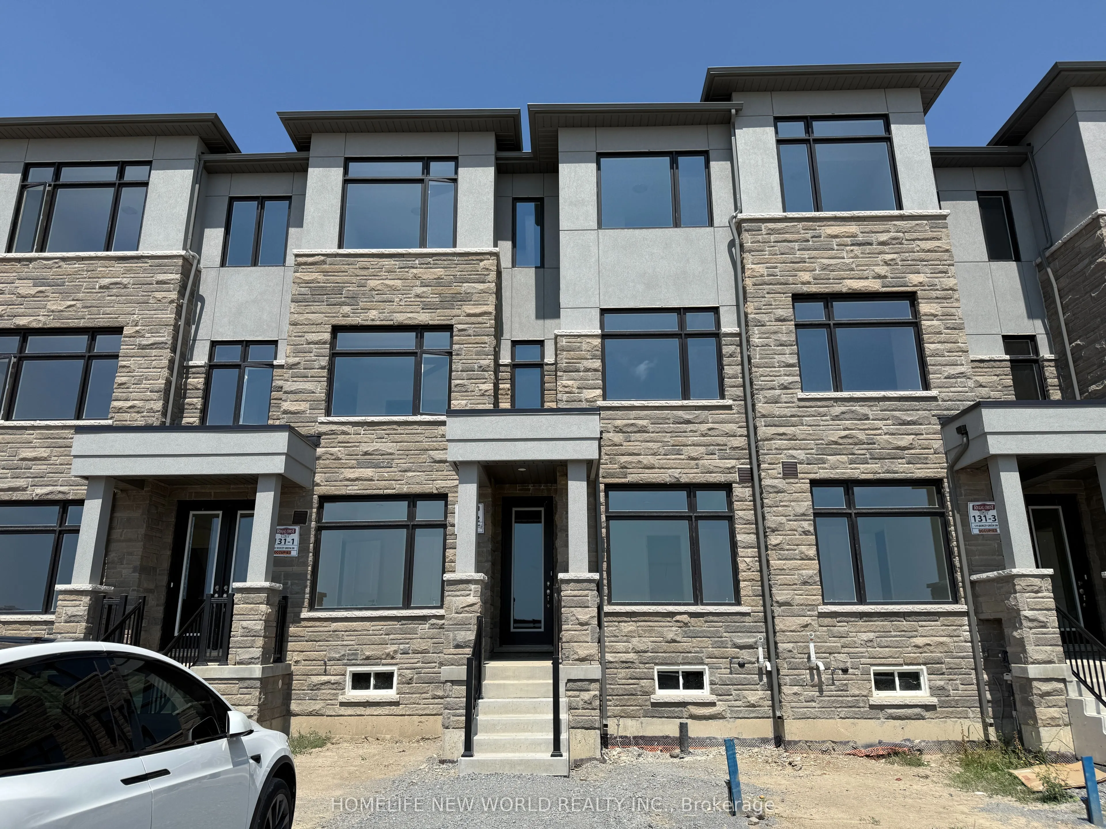 181 Berczy Grn Drive