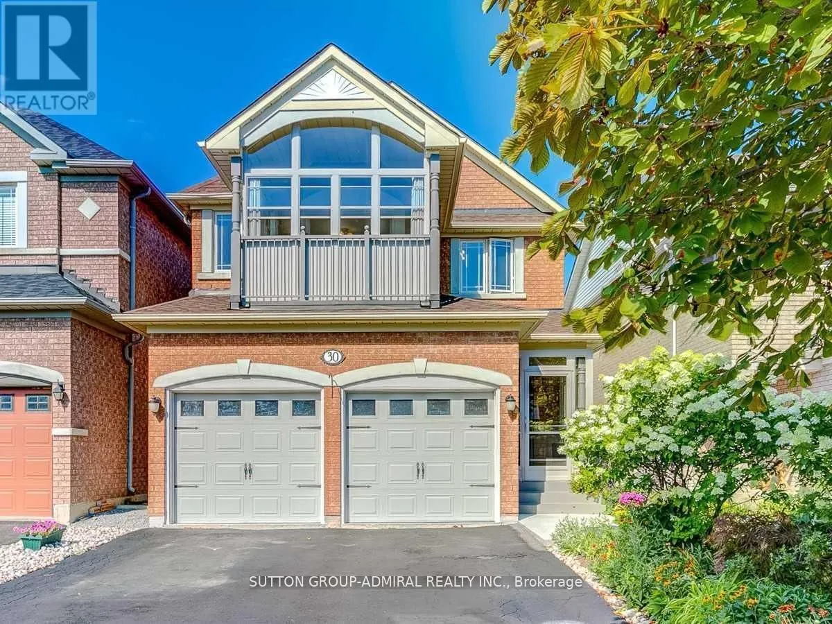 30 Lacona Crescent