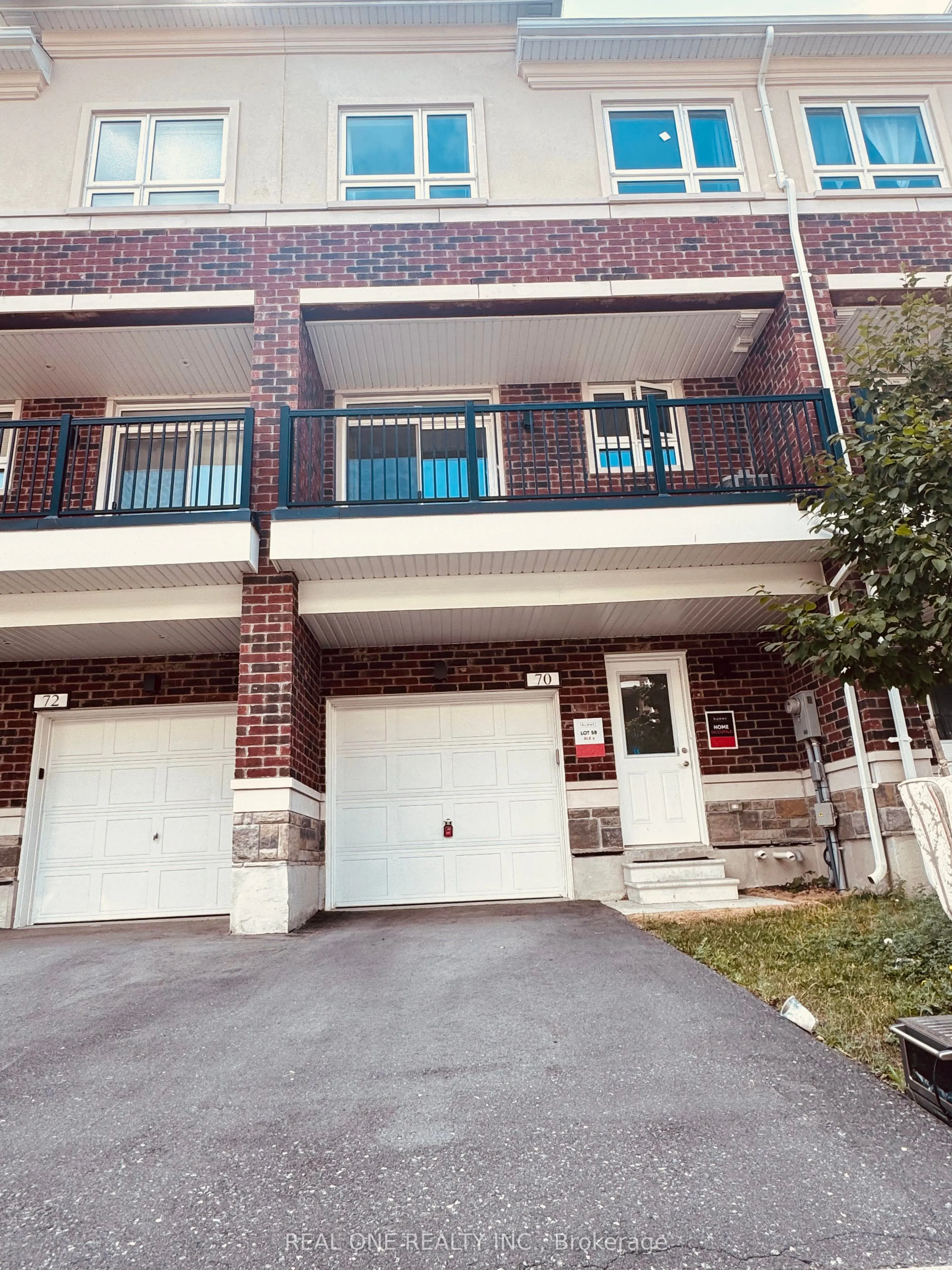 70 Chicago Lane