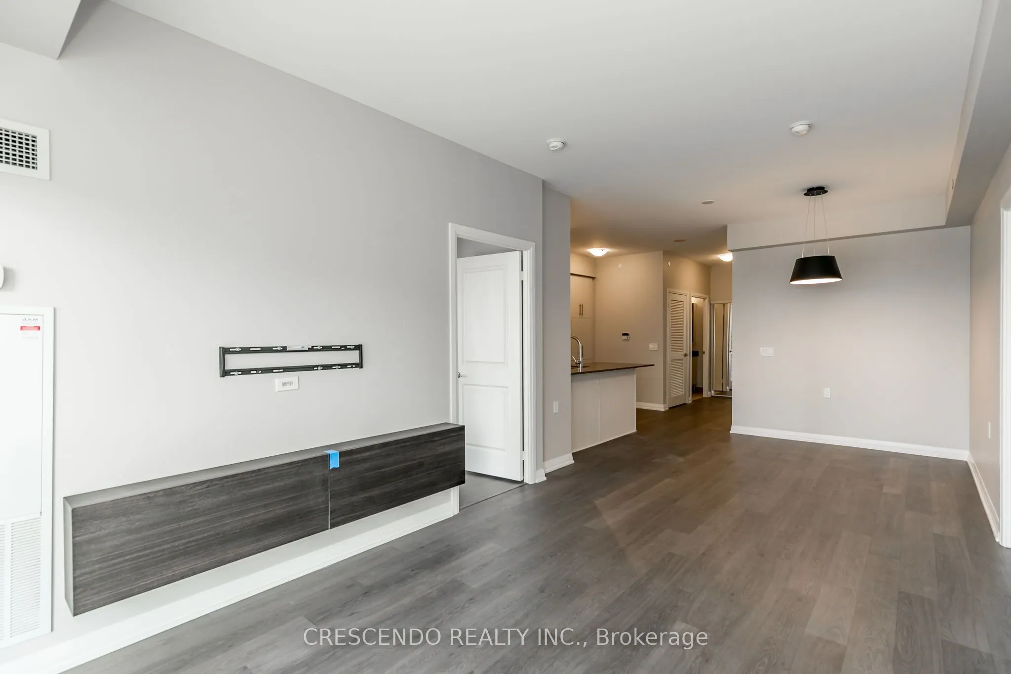 65 Oneida Crescent, #603