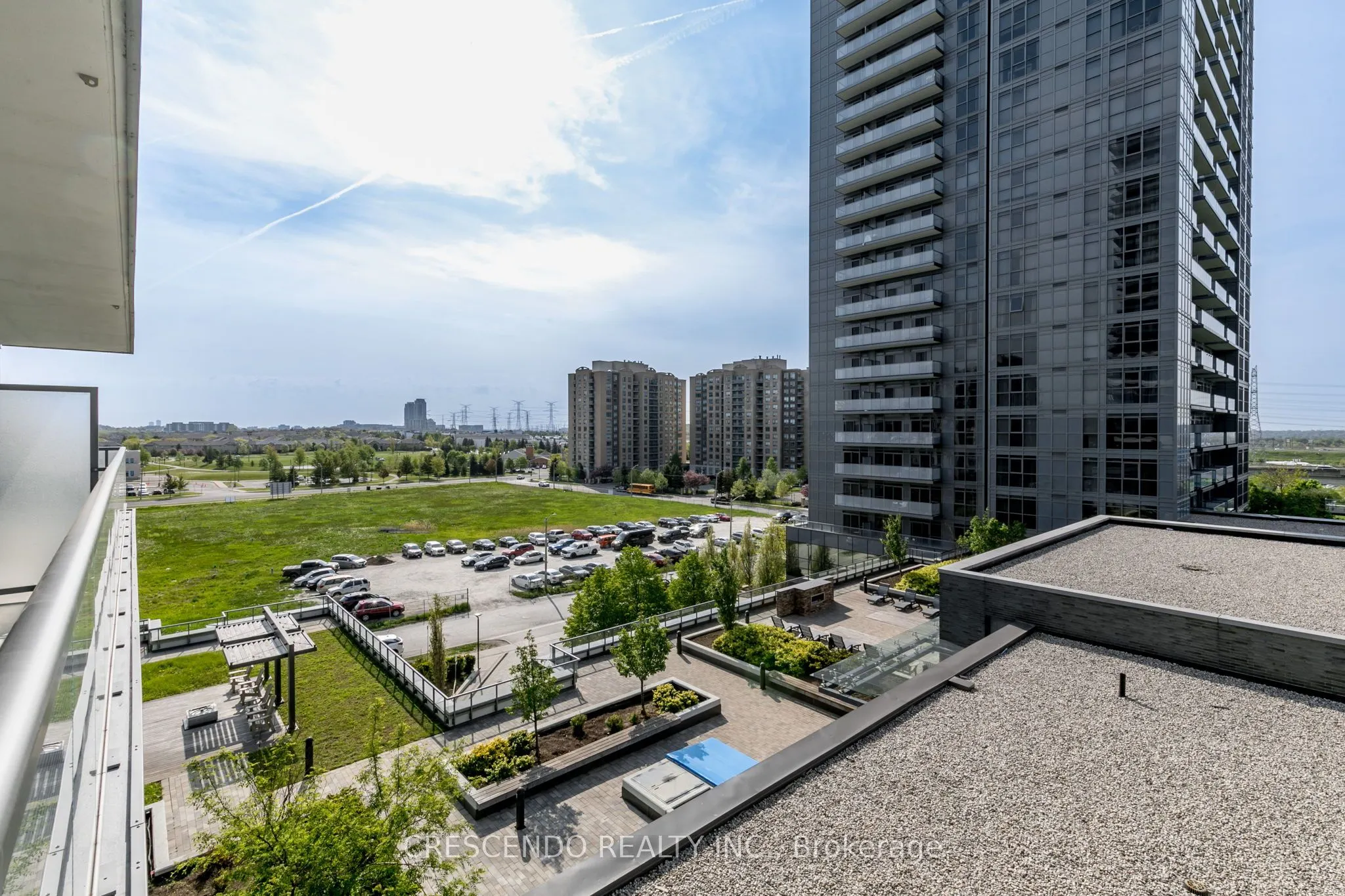 65 Oneida Crescent, #603