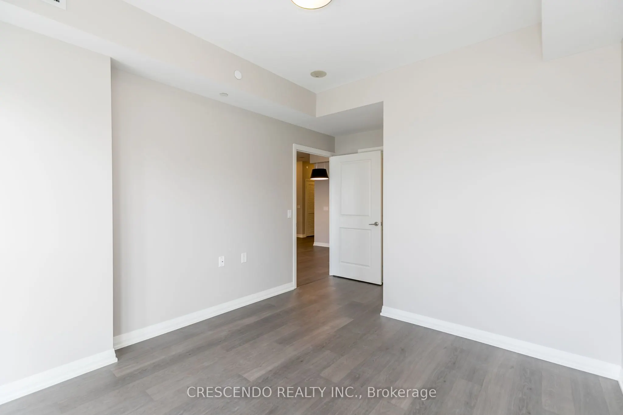 65 Oneida Crescent, #603