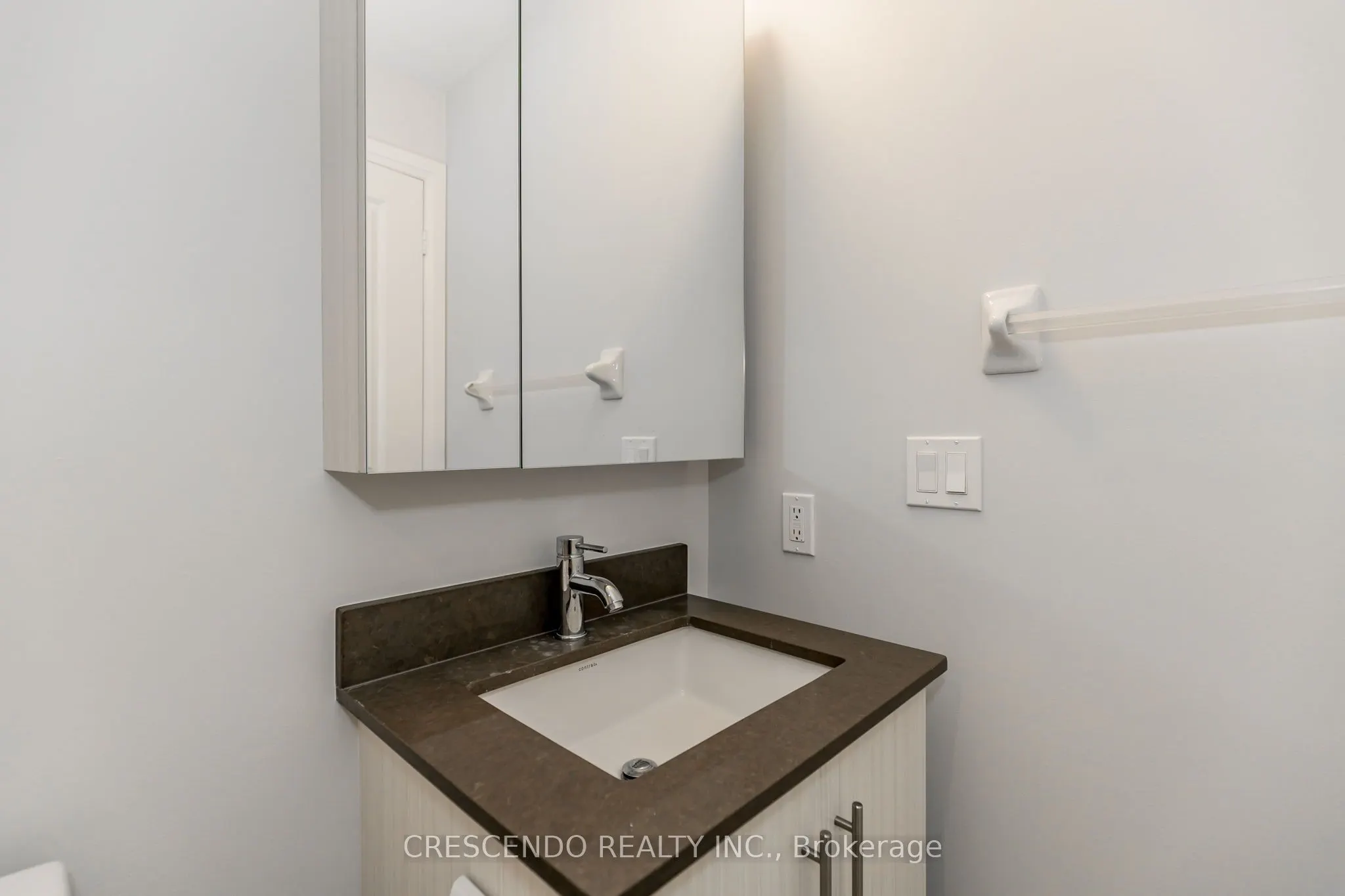 65 Oneida Crescent, #603