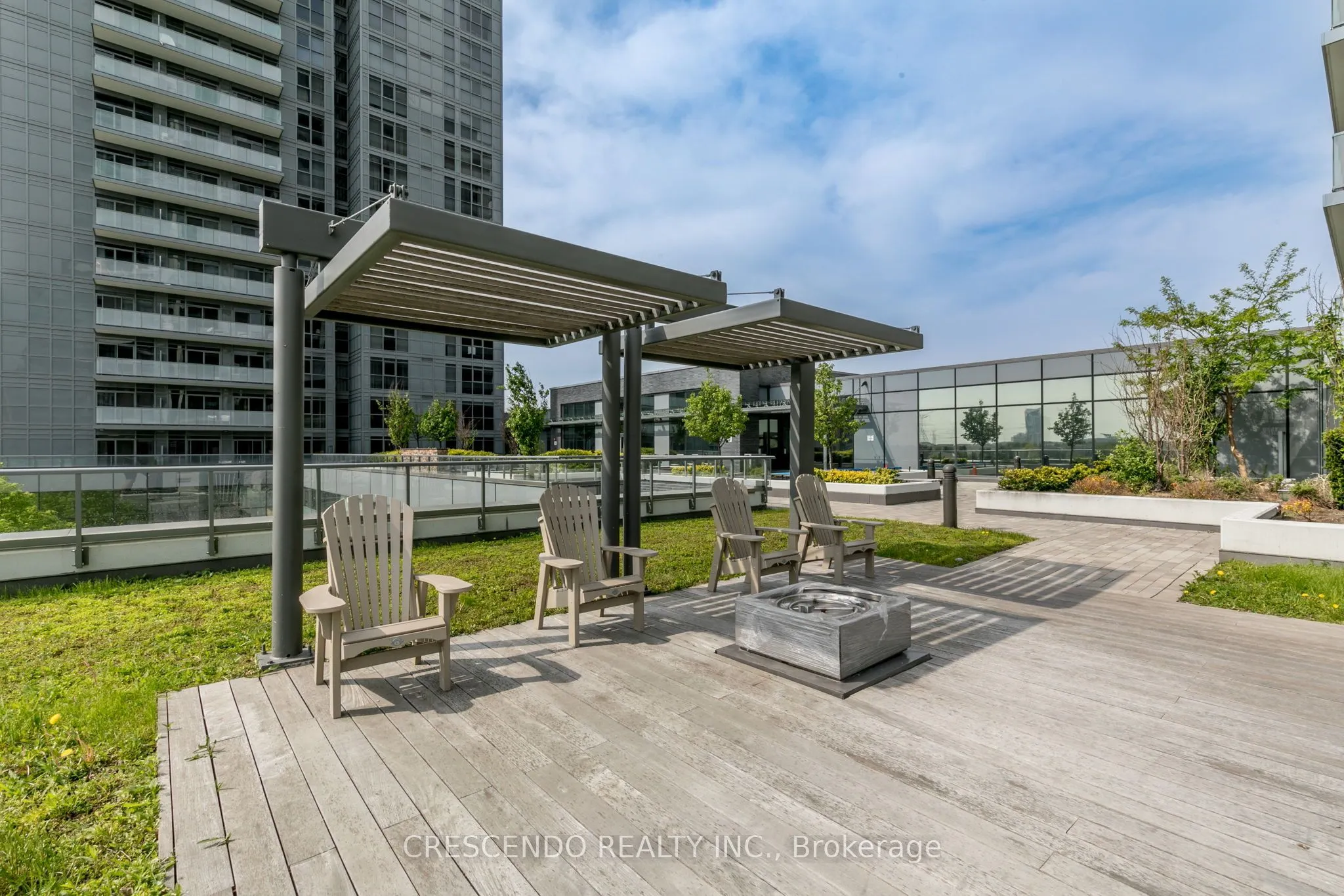 65 Oneida Crescent, #603