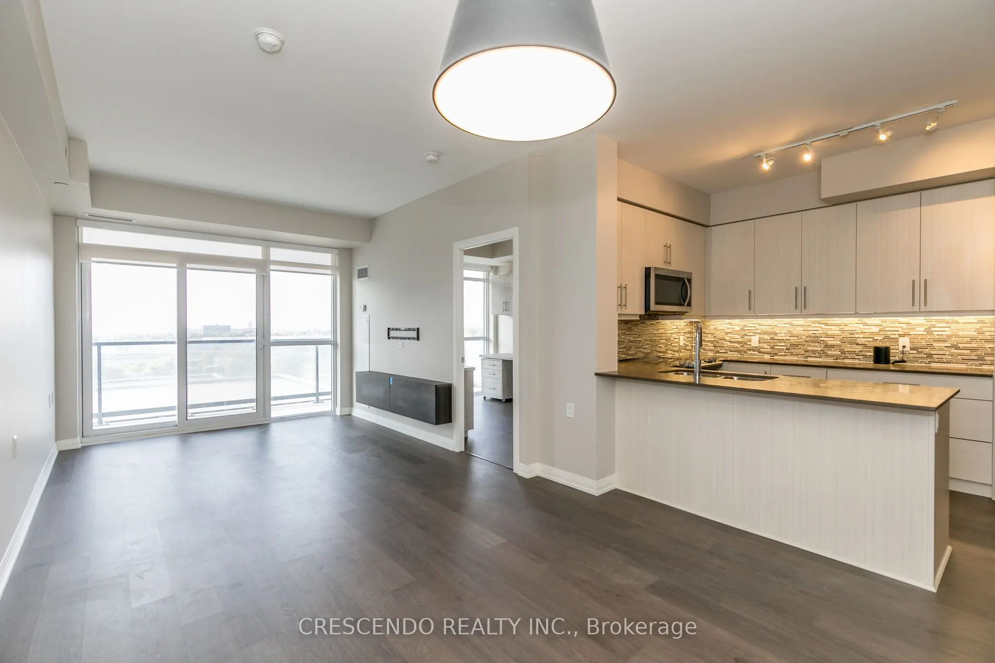 65 Oneida Crescent, #603