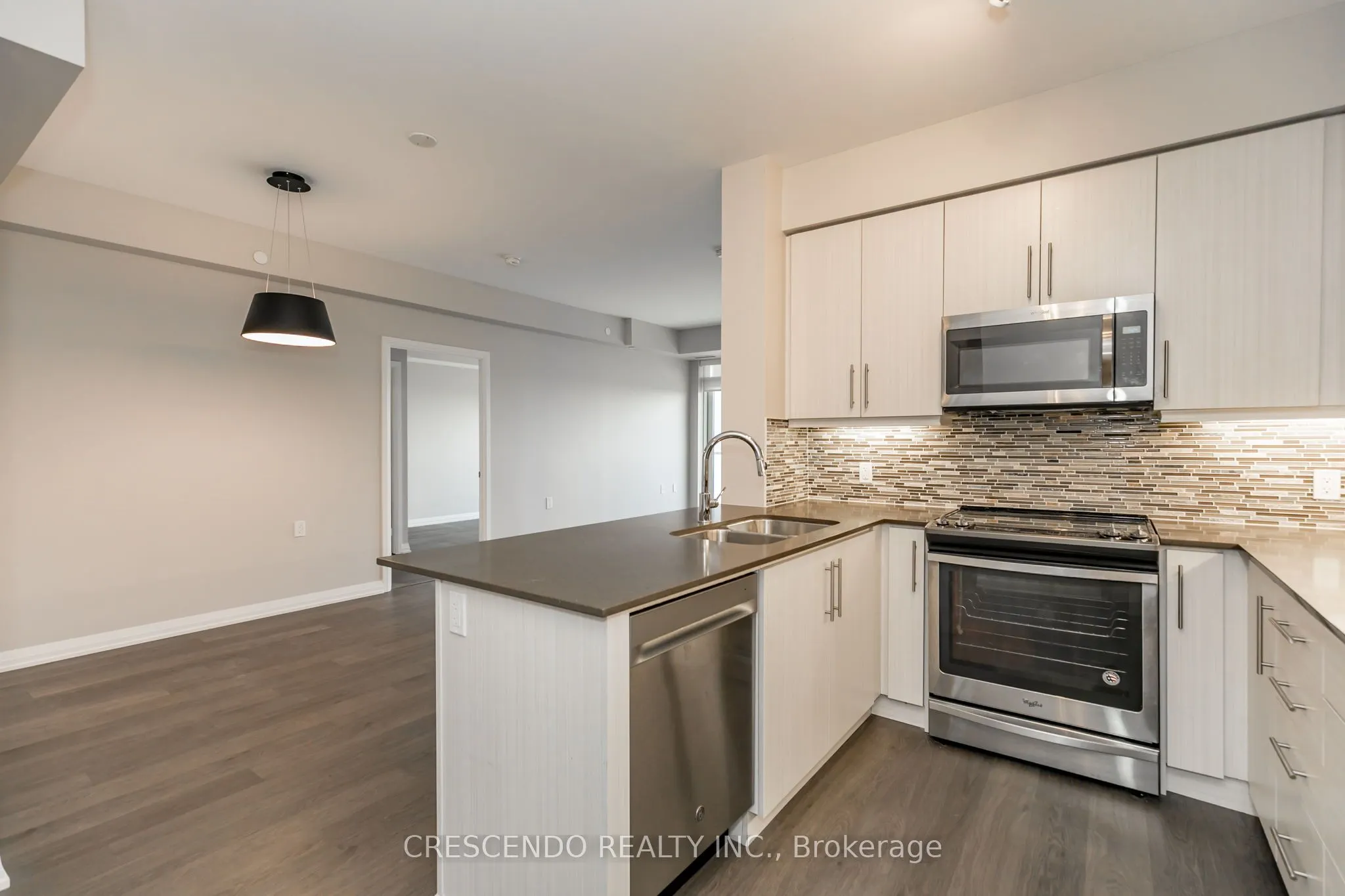 65 Oneida Crescent, #603