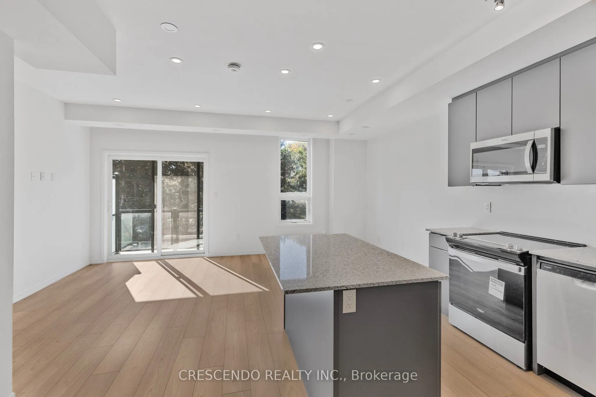 26 Lytham Green Circle, #4