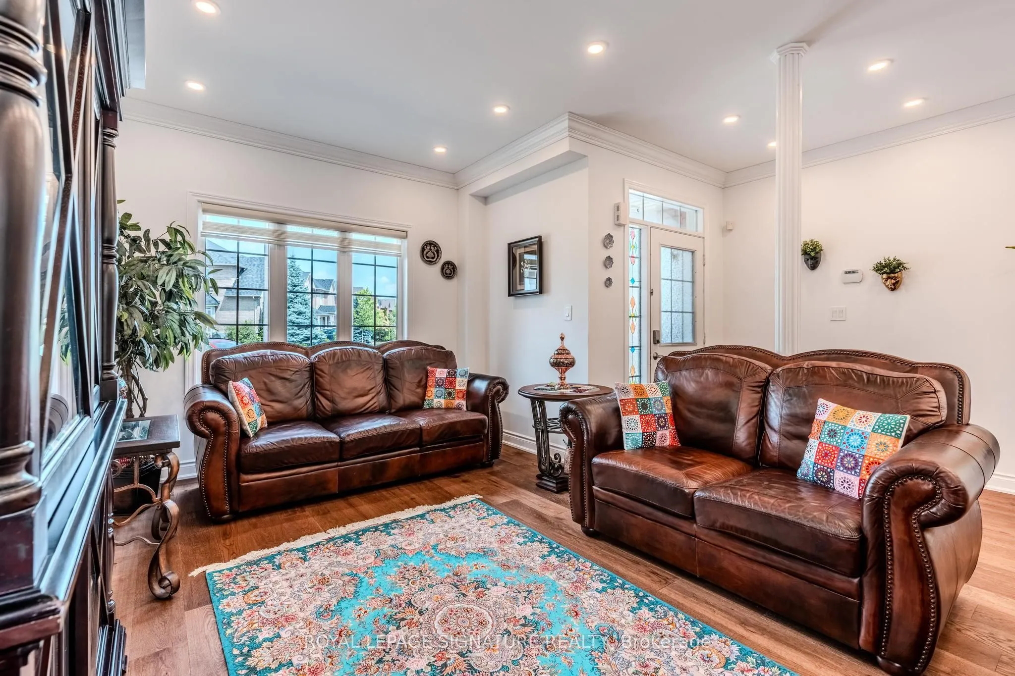 77 Wheelwright Drive, #Main & Upper
