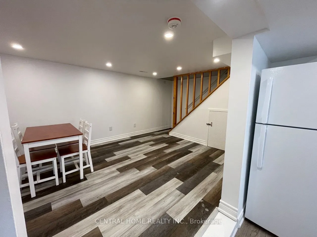 755 Botany Hill Crescent