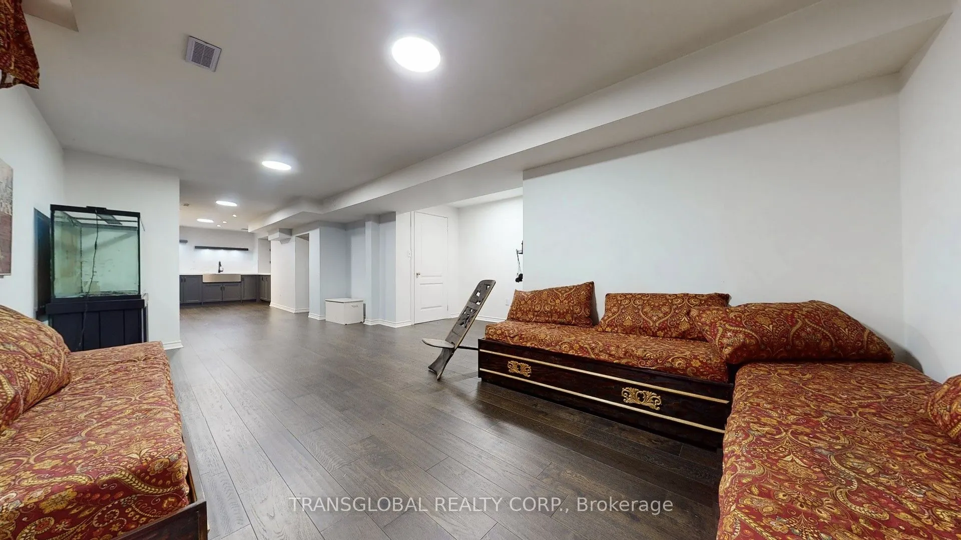 458 Beverley Glen Boulevard