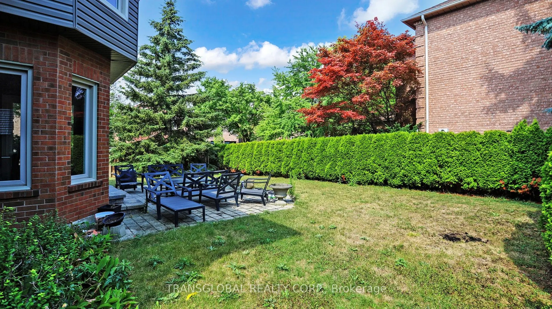 458 Beverley Glen Boulevard