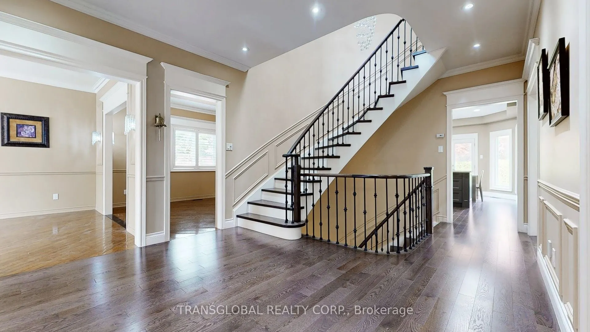 458 Beverley Glen Boulevard