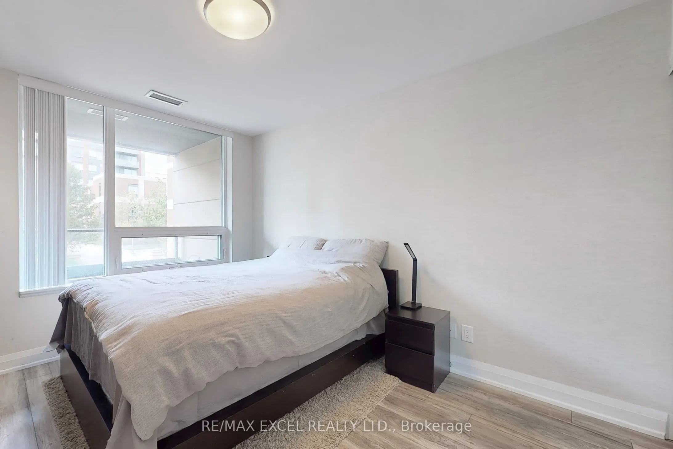 18 Uptown Drive, #207