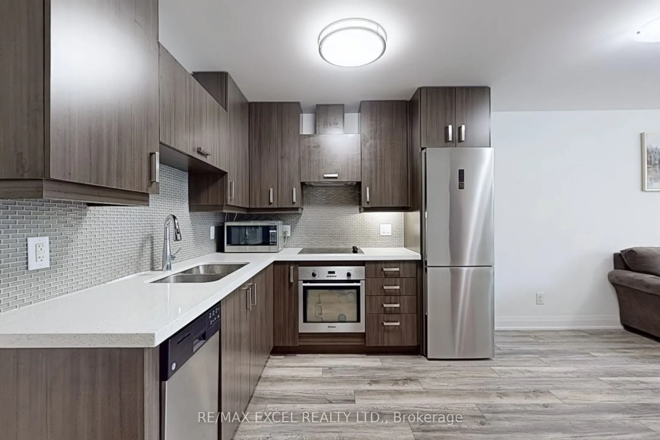 18 Uptown Drive, #207