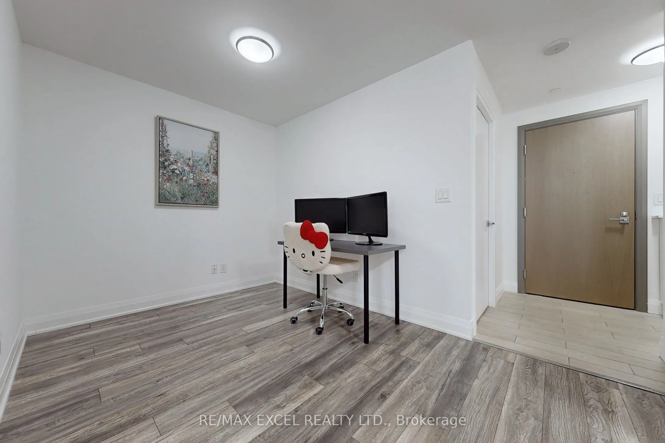 18 Uptown Drive, #207