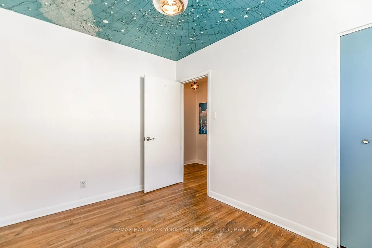 6 Davis Road, #LOWER