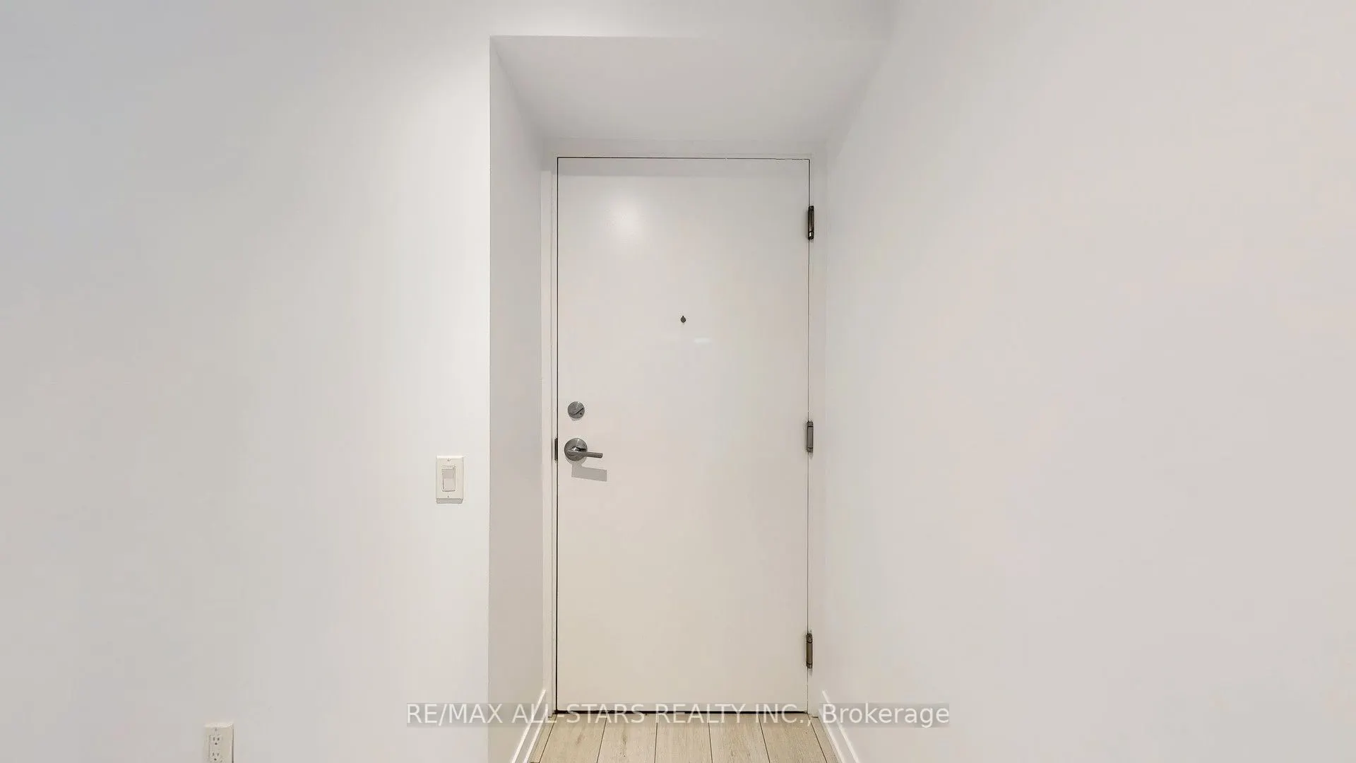 950 Portage Parkway, #5003