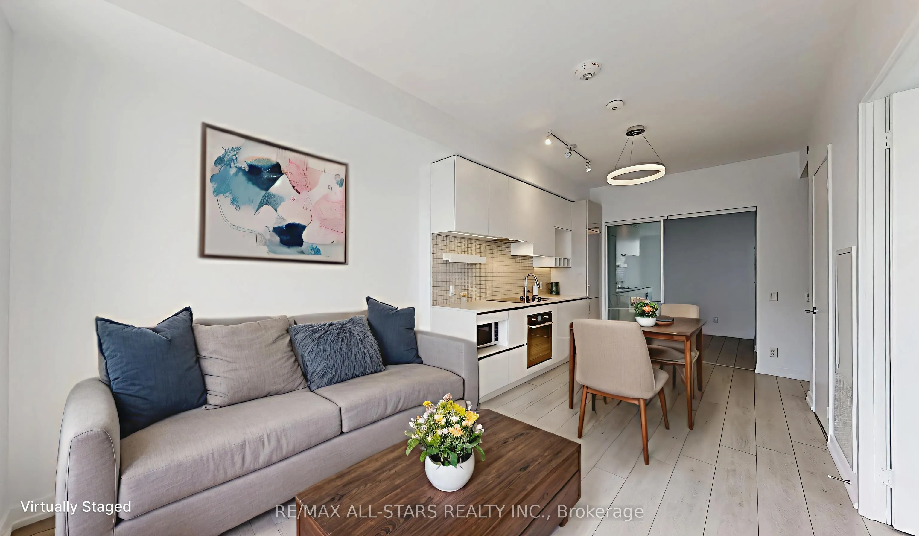 950 Portage Parkway, #5003