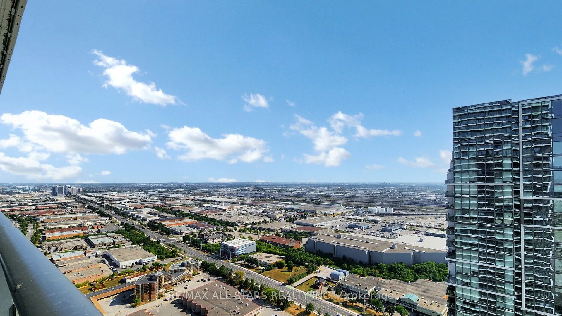 950 Portage Parkway, #5003