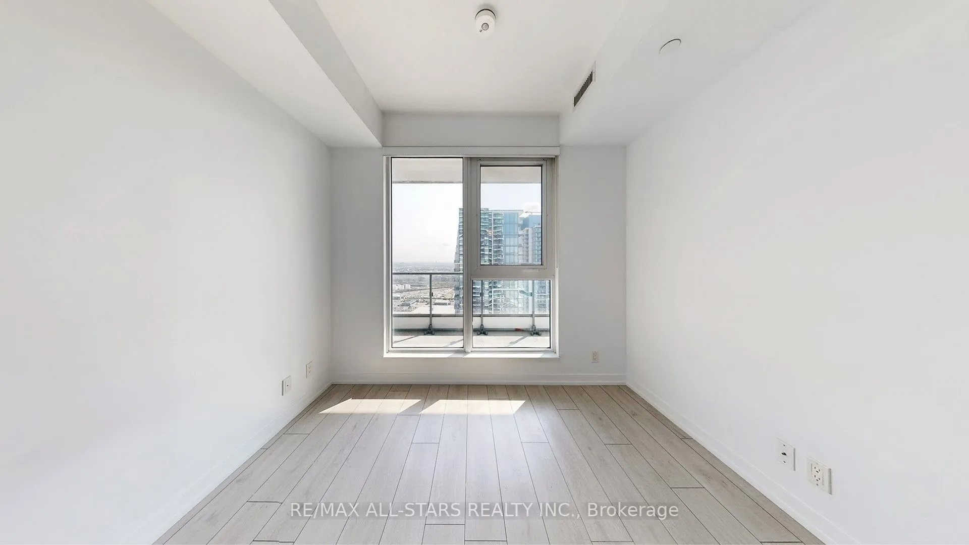 950 Portage Parkway, #5003
