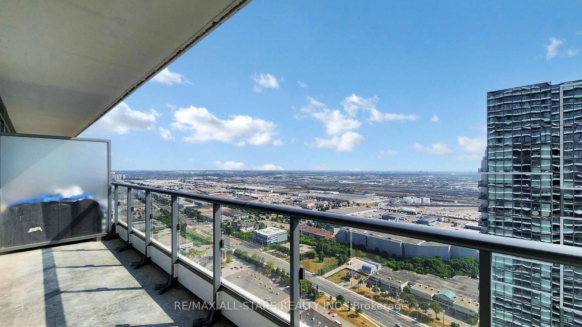 950 Portage Parkway, #5003