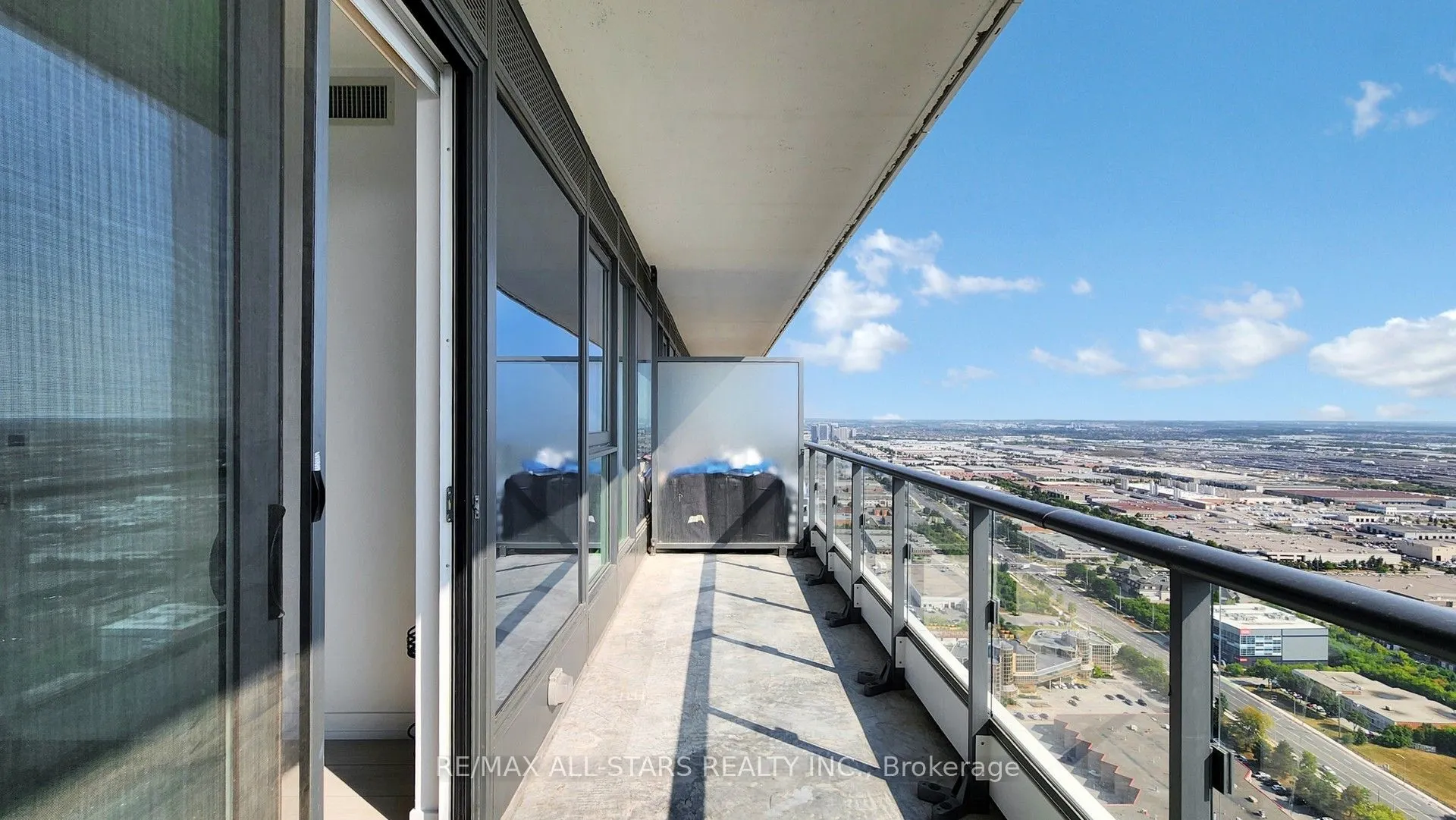 950 Portage Parkway, #5003