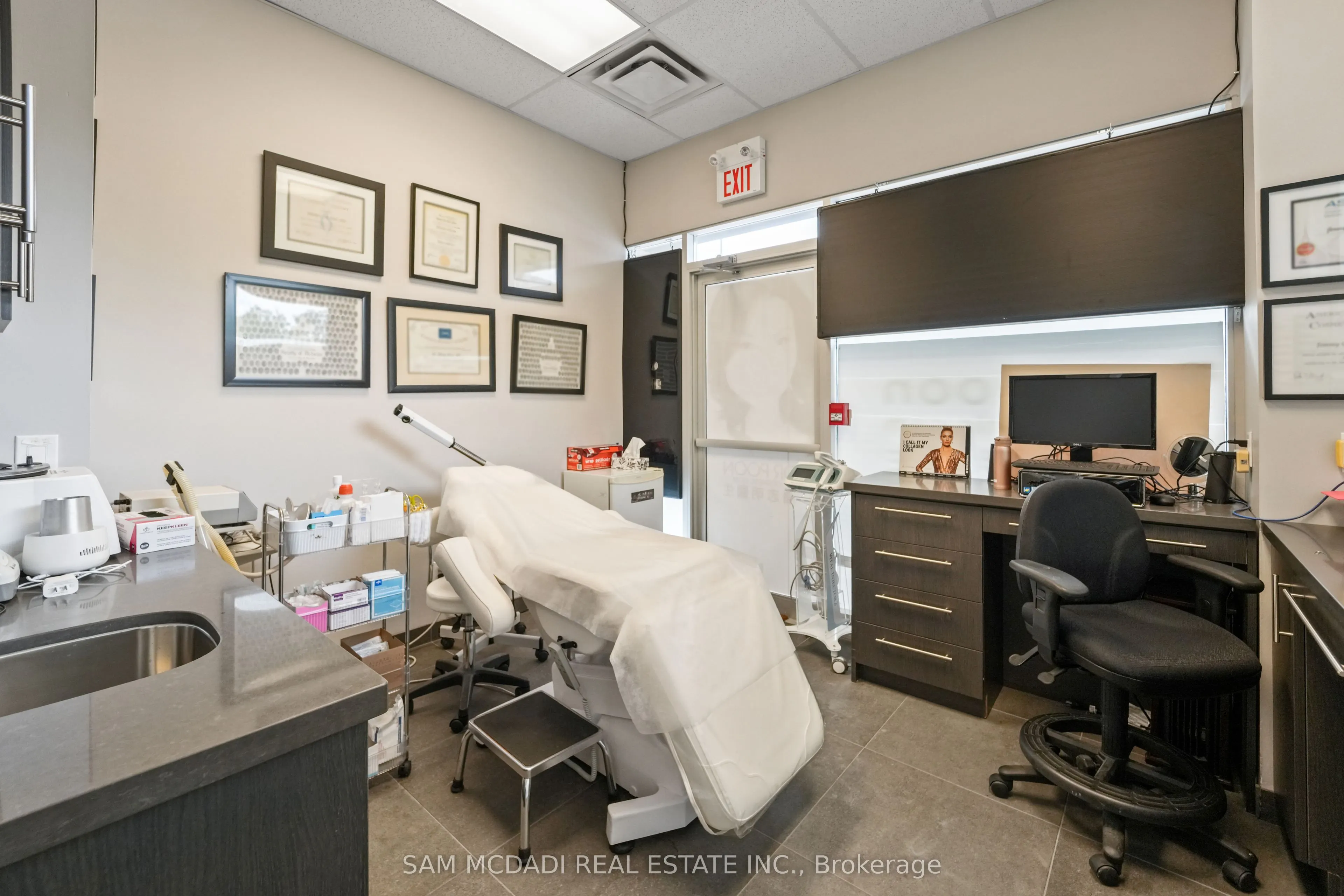 505 Highway 7 E, #A26/27