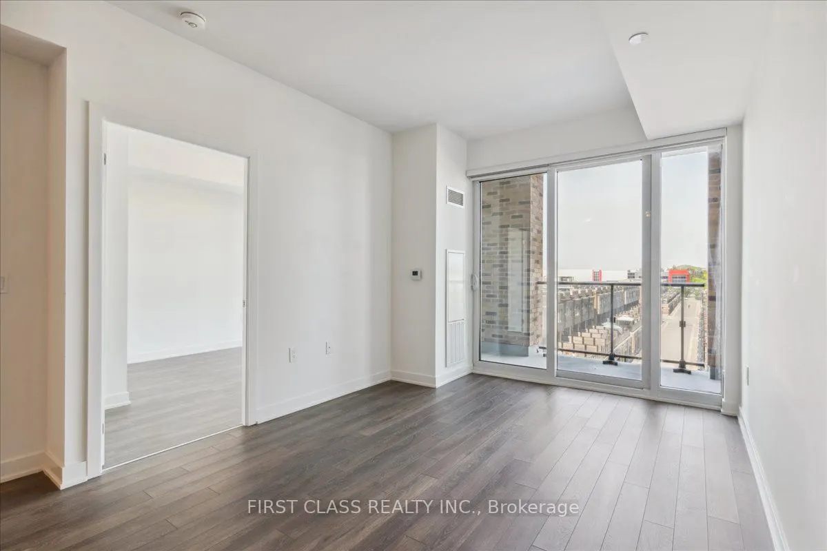 100 Eagle Rock Way, #403
