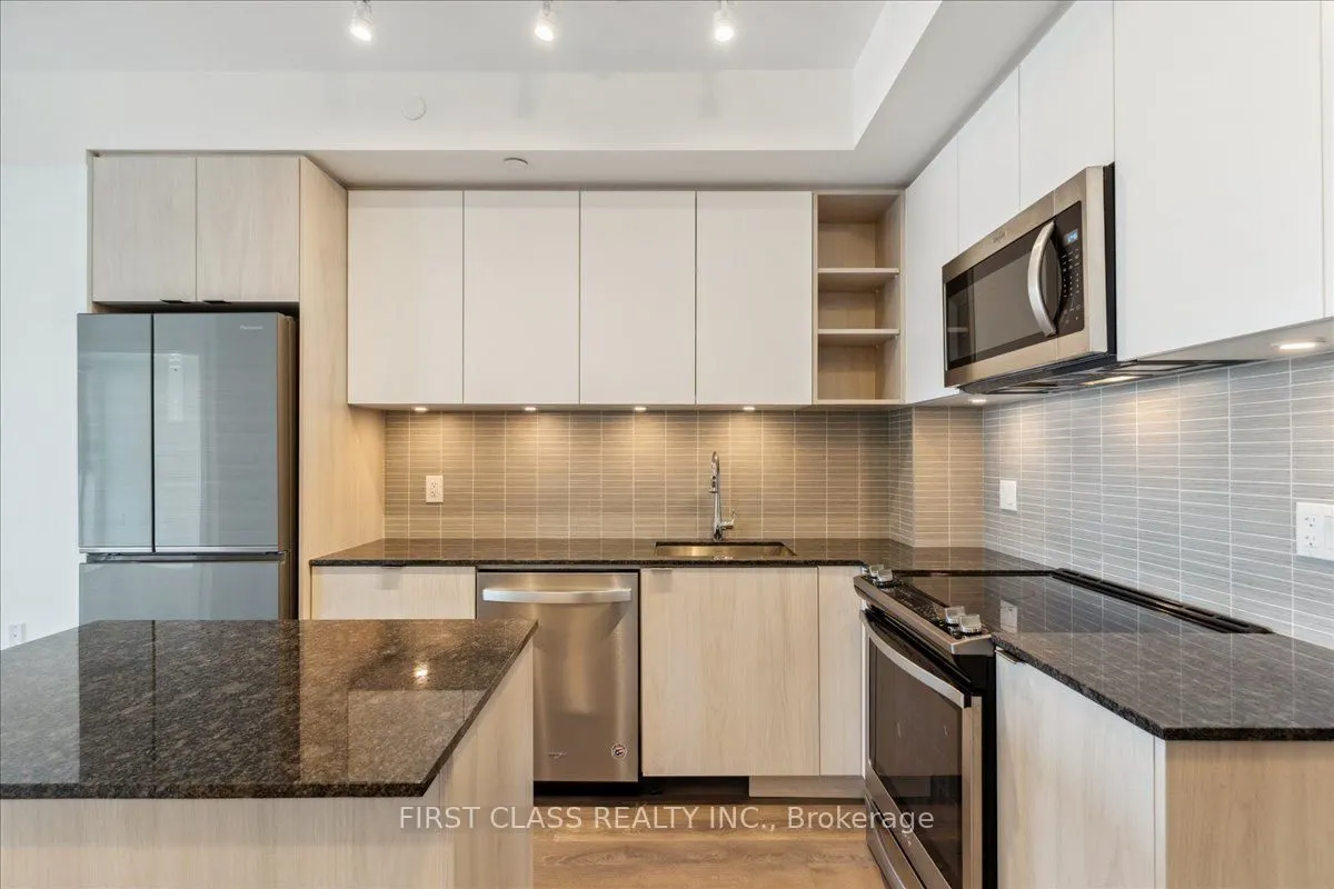 100 Eagle Rock Way, #403