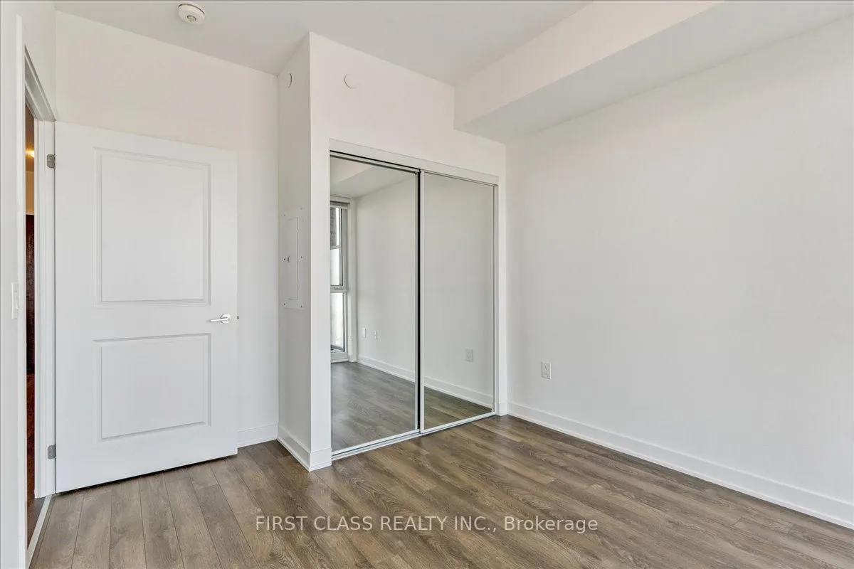 100 Eagle Rock Way, #403