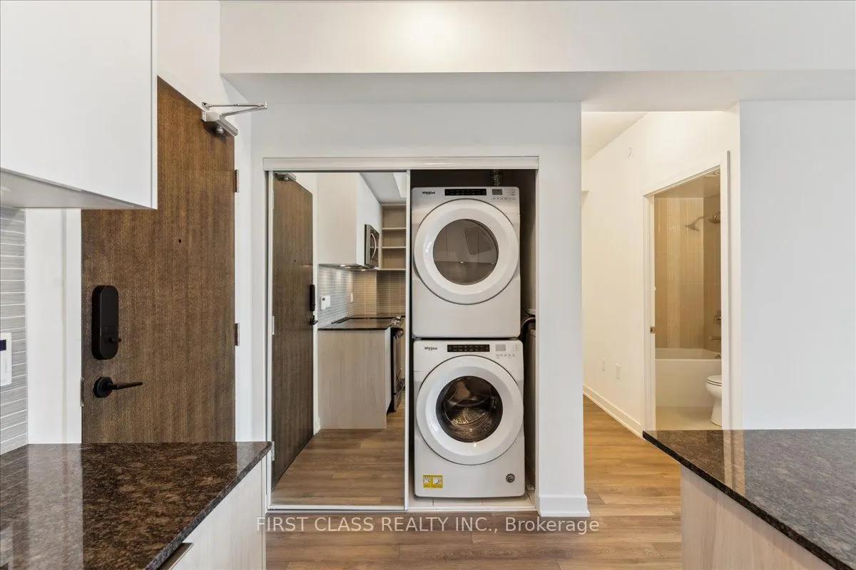 100 Eagle Rock Way, #403
