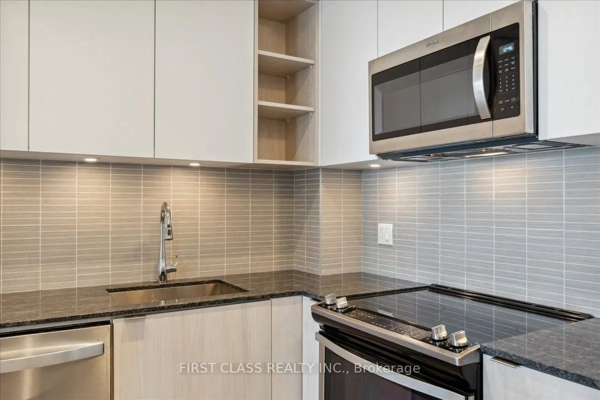100 Eagle Rock Way, #403