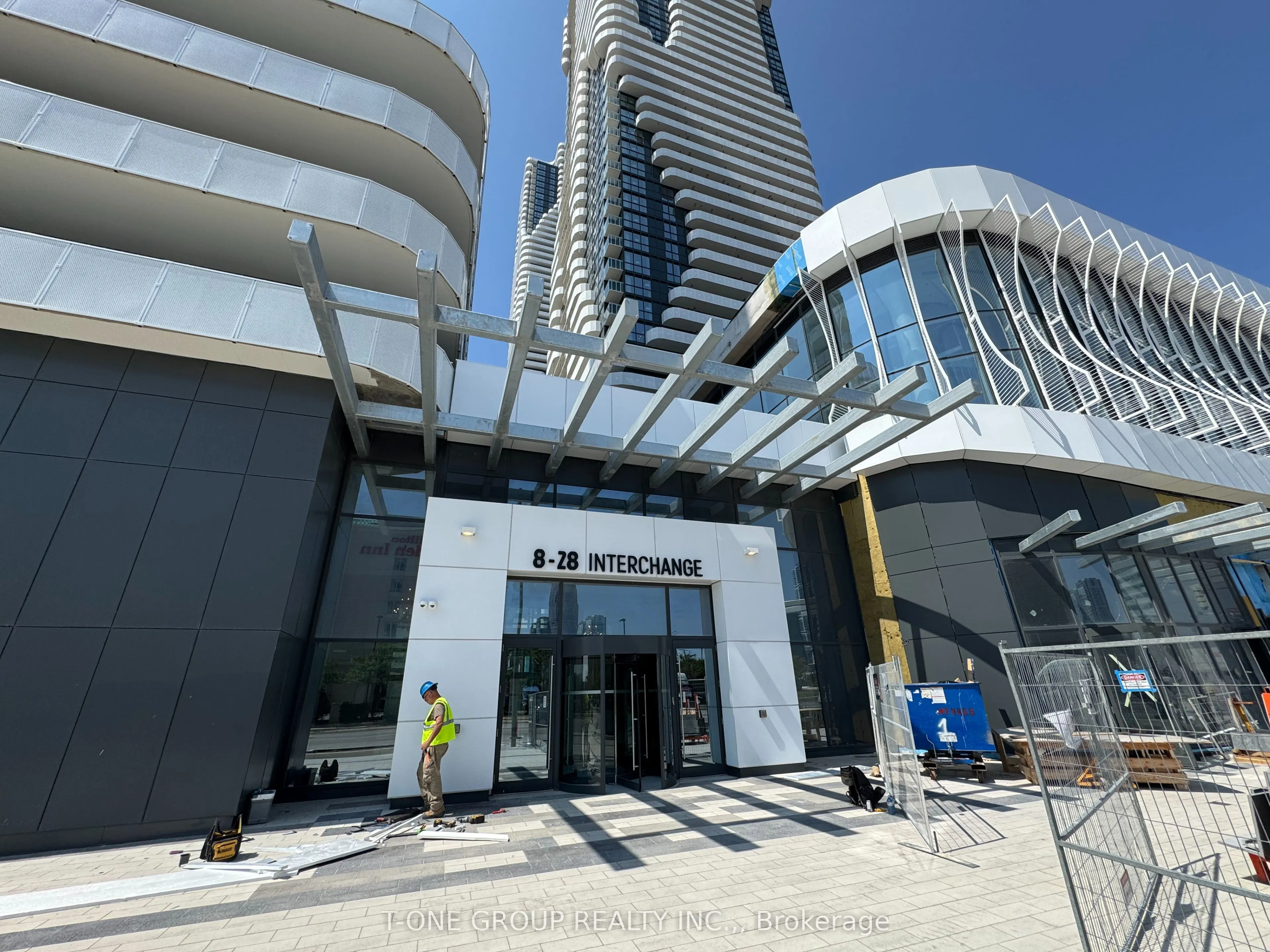 28 Interchange Way, #607